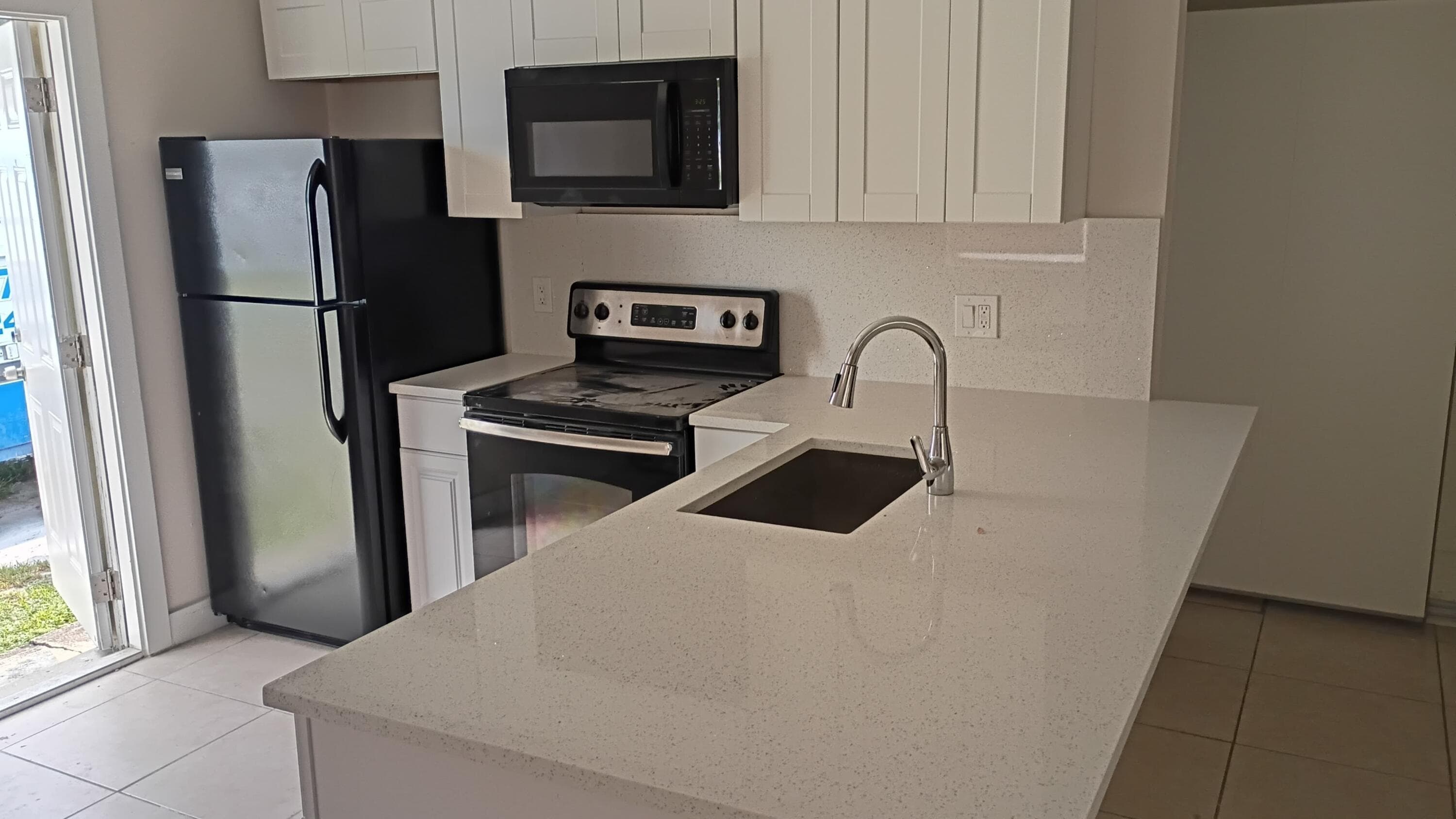 1535 SW 44th Terrace 1, Fort Lauderdale, FL 33317 — photo