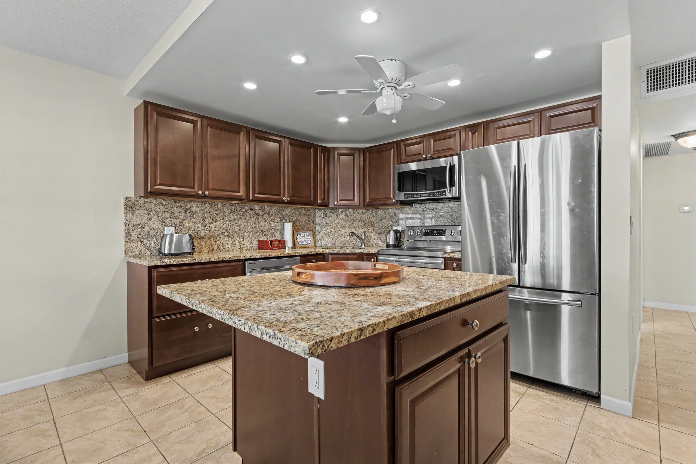 2455 NE 51st Street E207, Fort Lauderdale, FL 33308 — photo 6 of 38