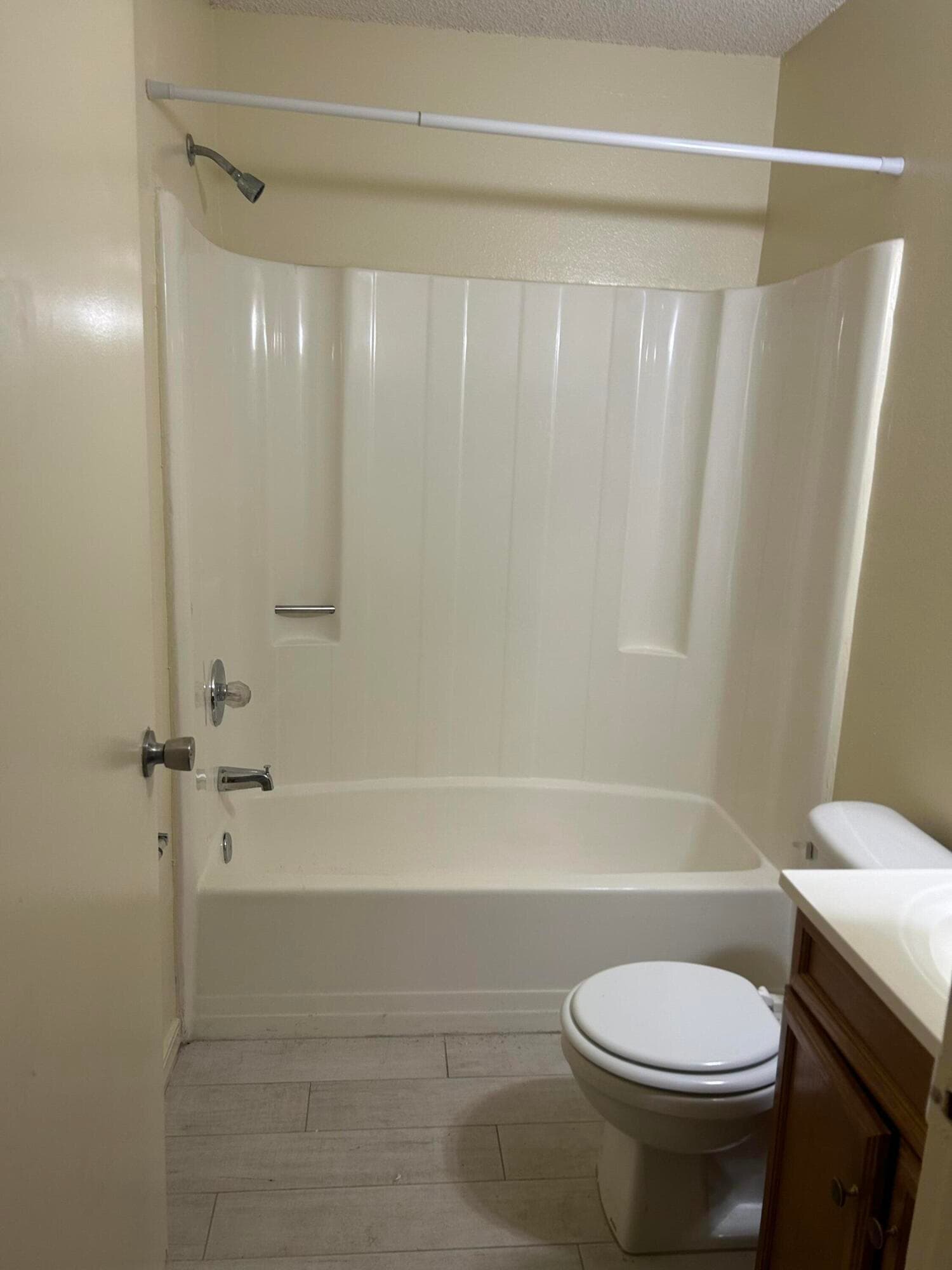 617 Ixoria Avenue 15, Fort Pierce, FL 34982 — photo 7 of 10