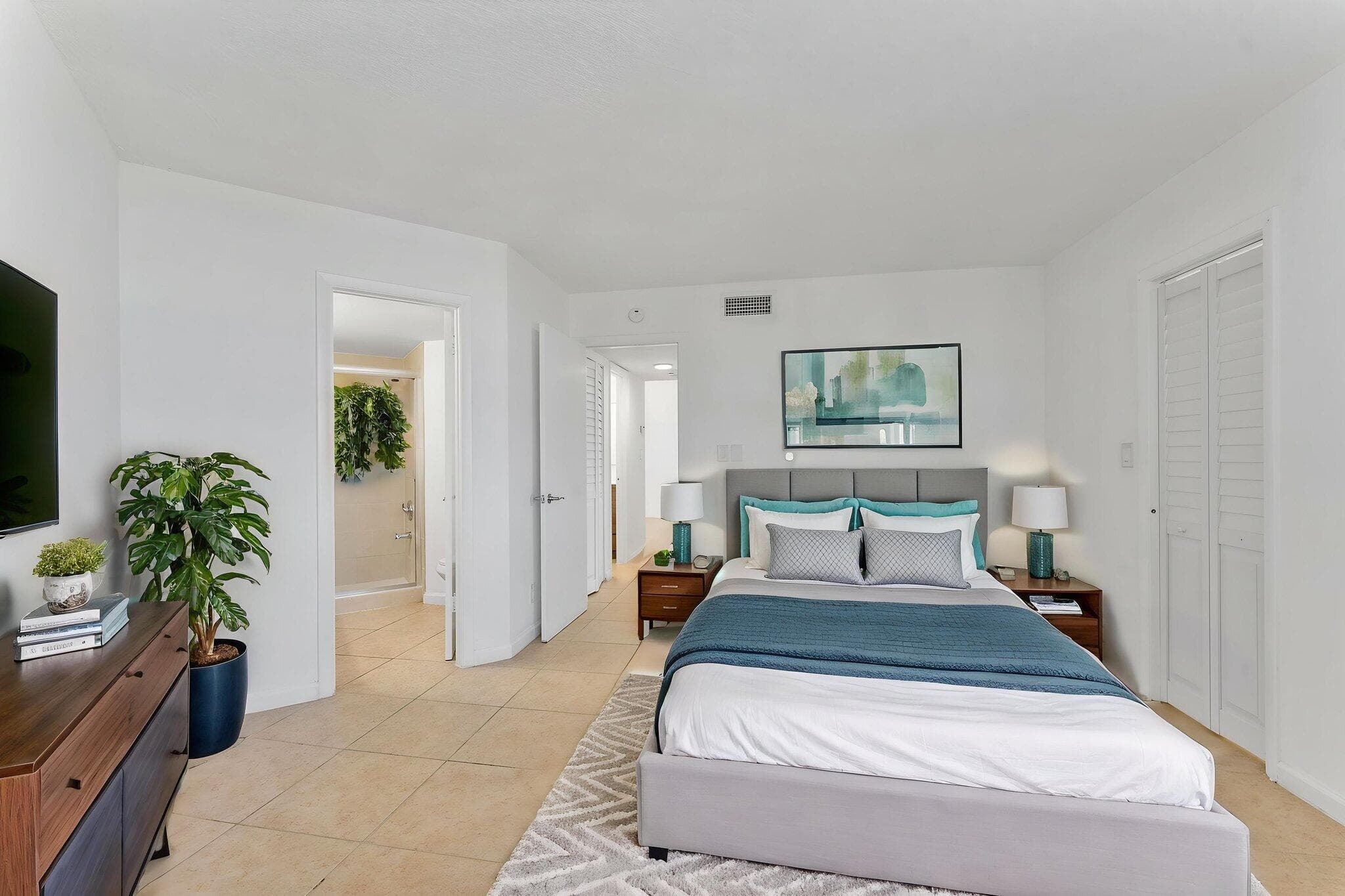 212 Lake Pointe Drive 302, Oakland Park, FL 33309 — photo 27 of 31