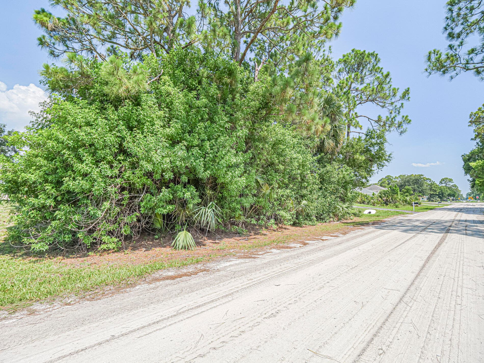 8566 105th Avenue, Vero Beach, FL 32967 — photo 3 of 16