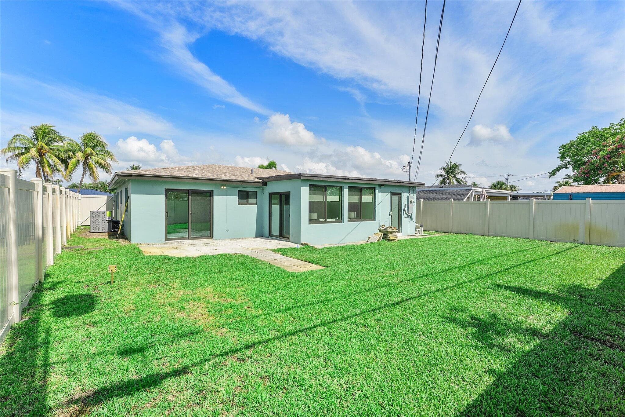 4550 NE 2nd Avenue, Oakland Park, FL 33334 — photo 32 of 39