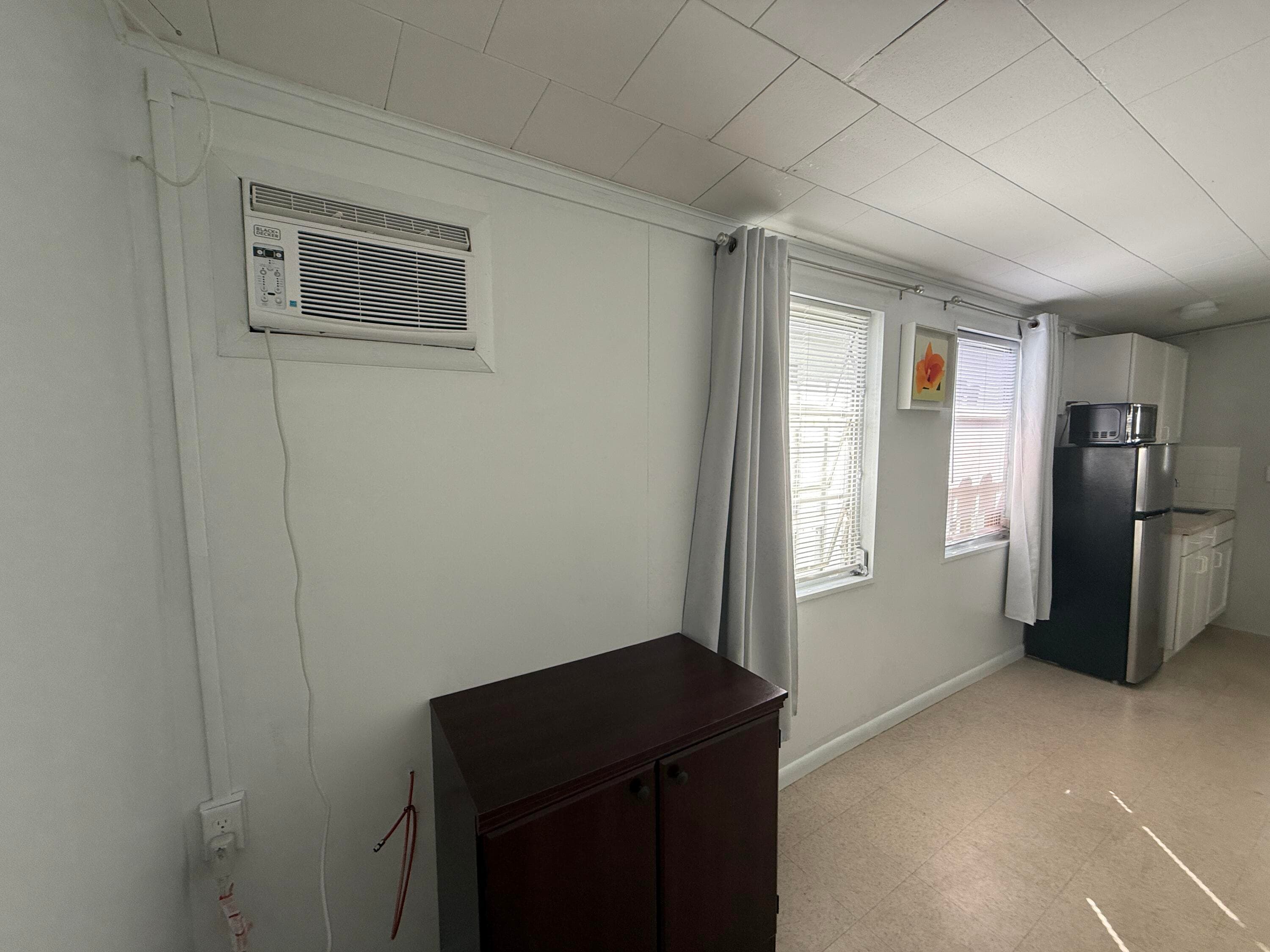 605 E Coast Avenue 2, Lantana, FL 33462 — photo 3 of 9