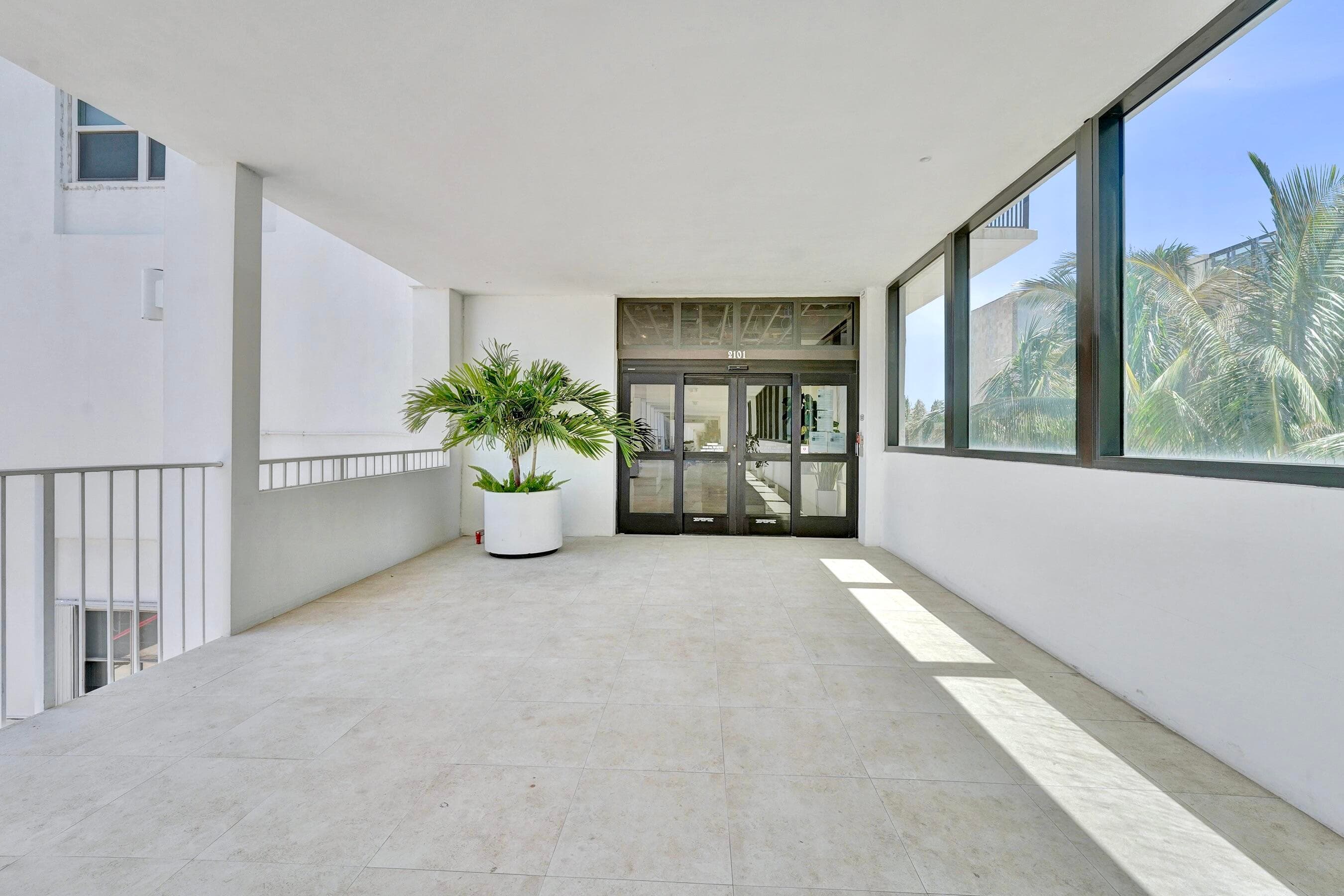 2101 S Ocean Drive 801, Hollywood, FL 33019 — photo 39 of 47