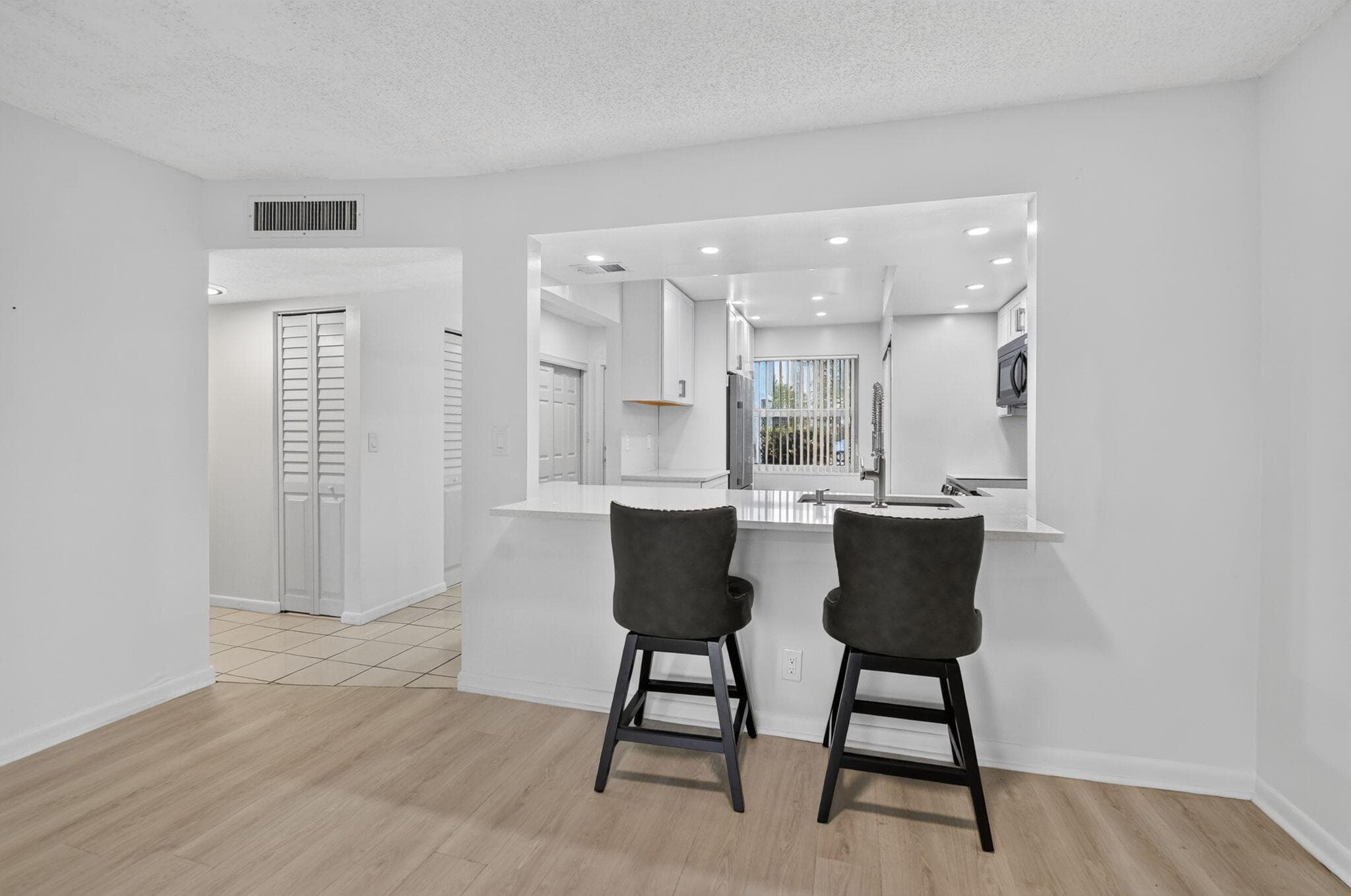 1700 NW 80th Avenue 104, Margate, FL 33063 — photo 3 of 29
