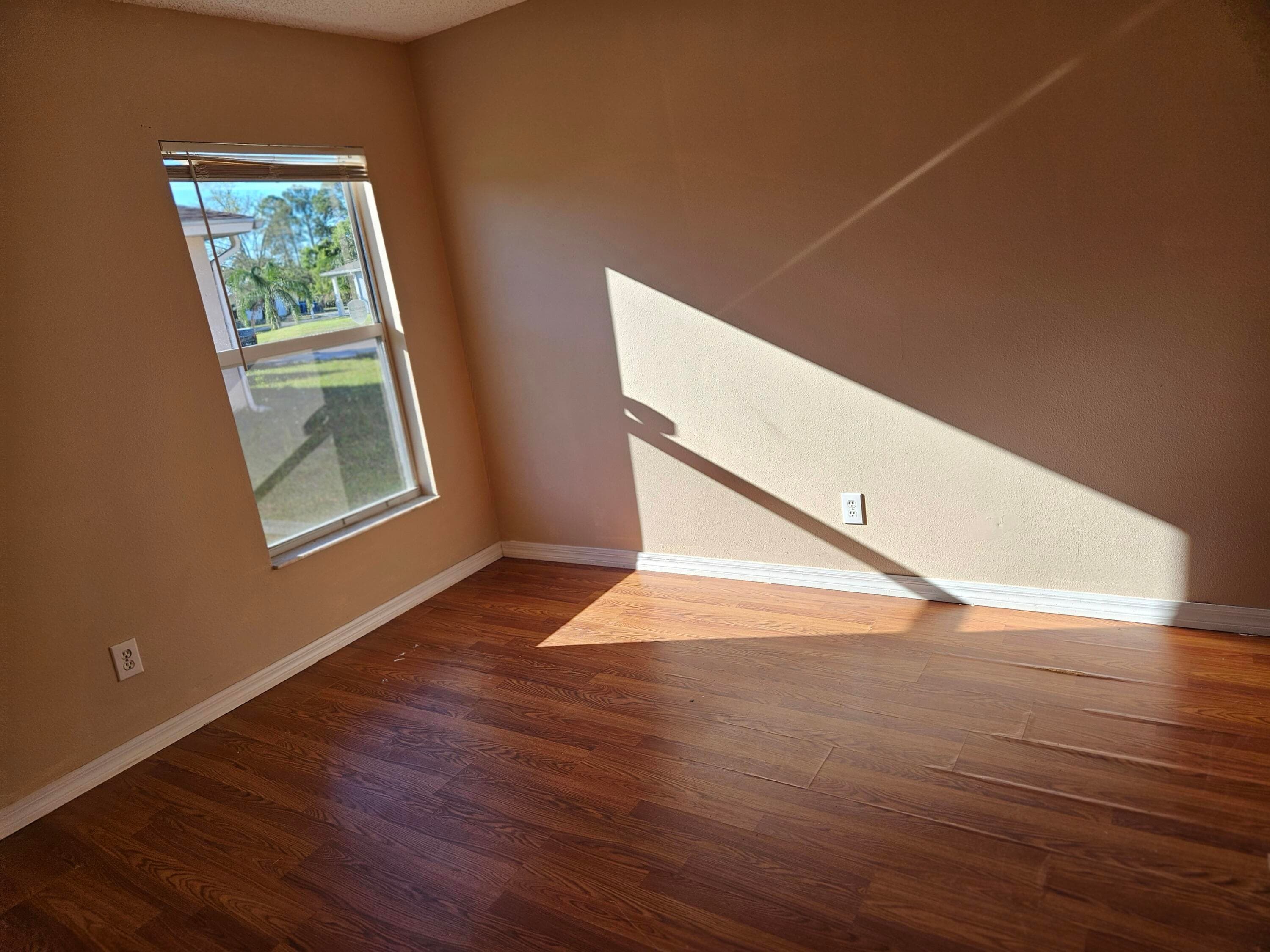 570 Ontario Street NW, Palm Bay, FL 32907 — photo 13 of 18