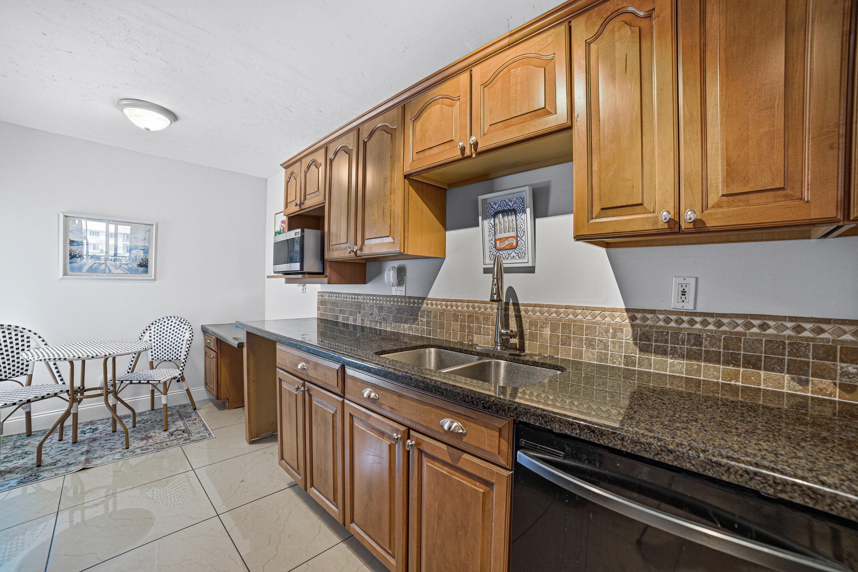 6 Royal Palm Way 211, Boca Raton, FL 33432 — photo 10 of 33