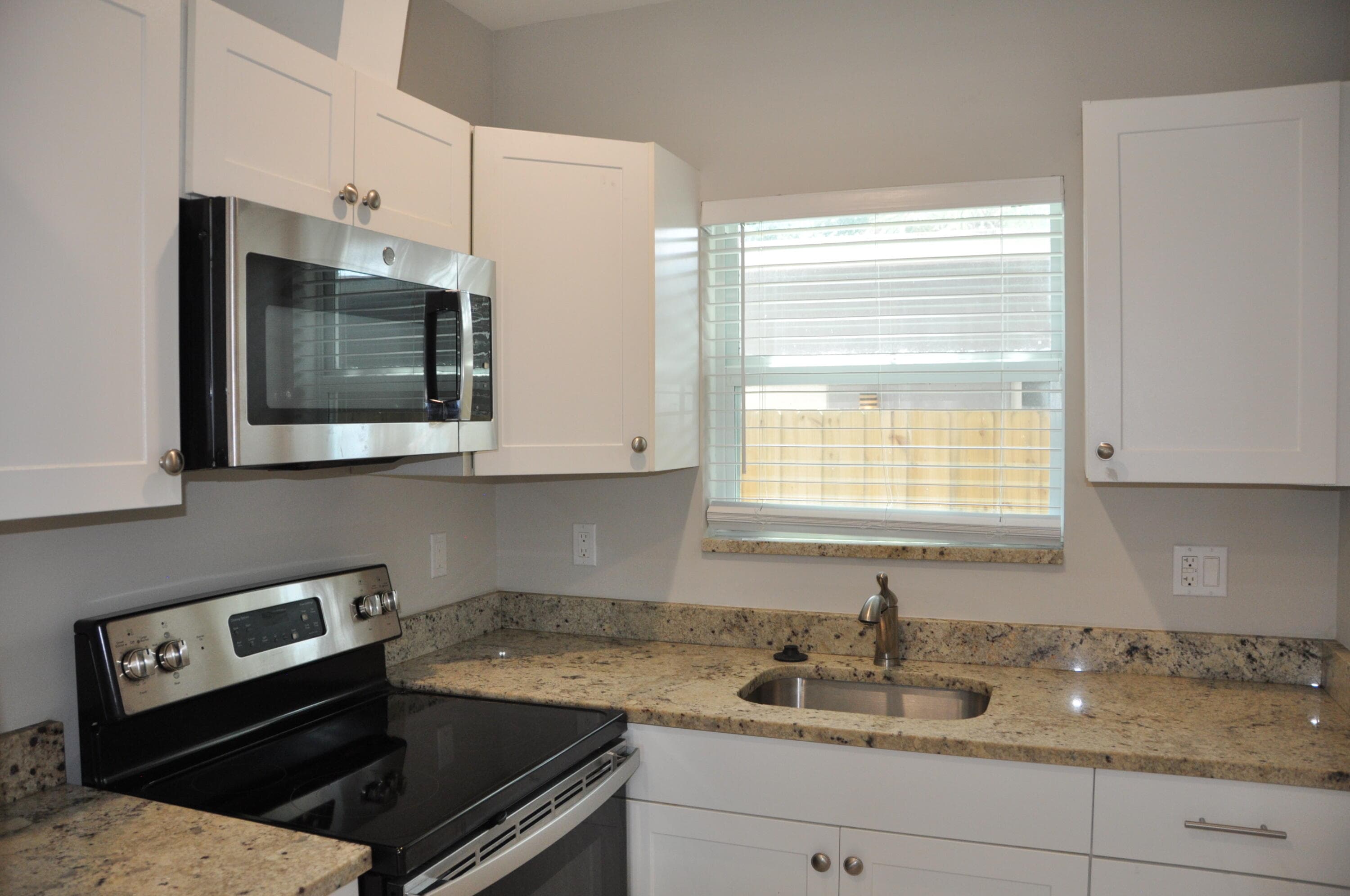 1216 NW 6th Court #2, Fort Lauderdale, FL 33311 — photo 6 of 15
