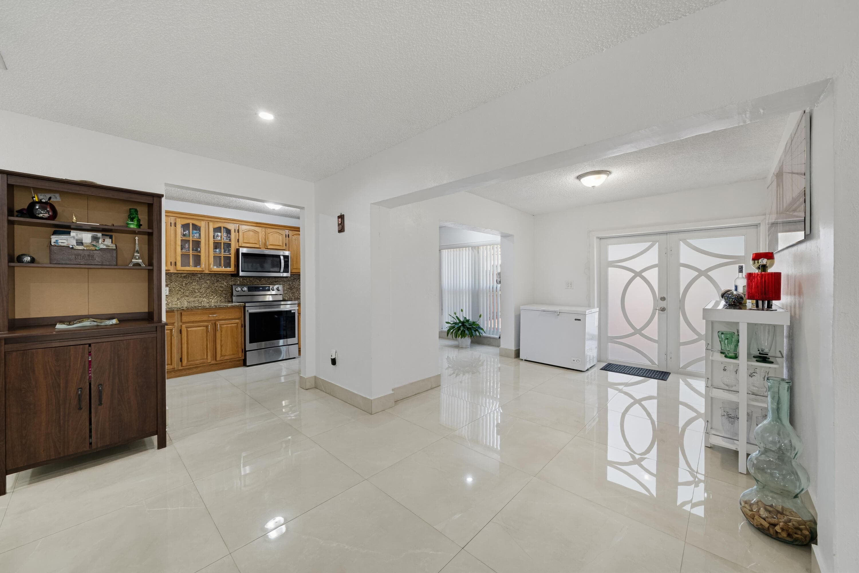 8811 SW 150th Place Circle, Miami, FL 33196 — photo 8 of 31