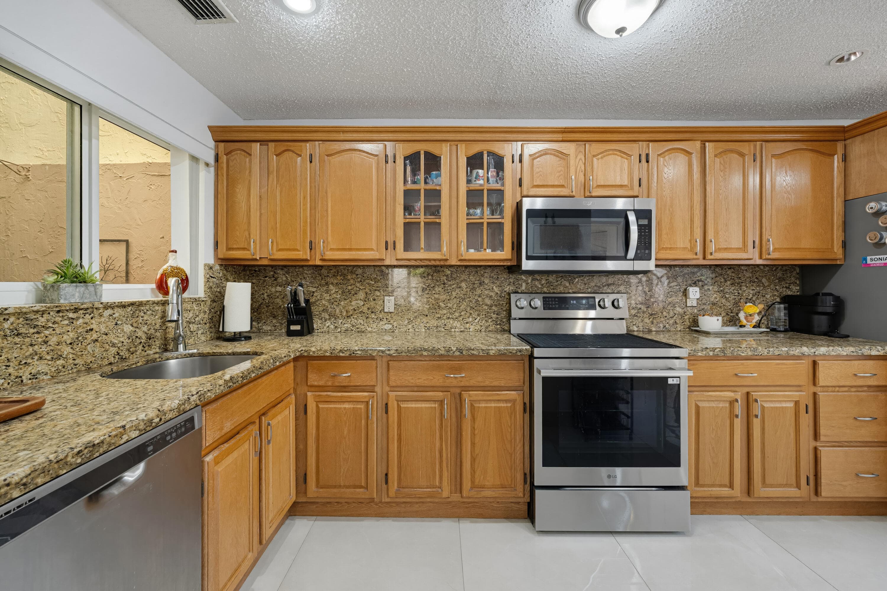 8811 SW 150th Place Circle, Miami, FL 33196 — photo 9 of 31