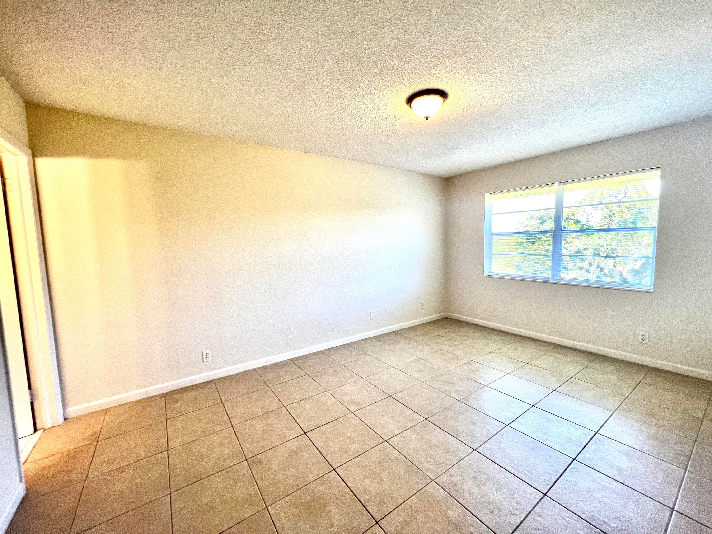 120 Sparrow Drive Apt 302, Royal Palm Beach, FL 33411 — photo 7 of 20