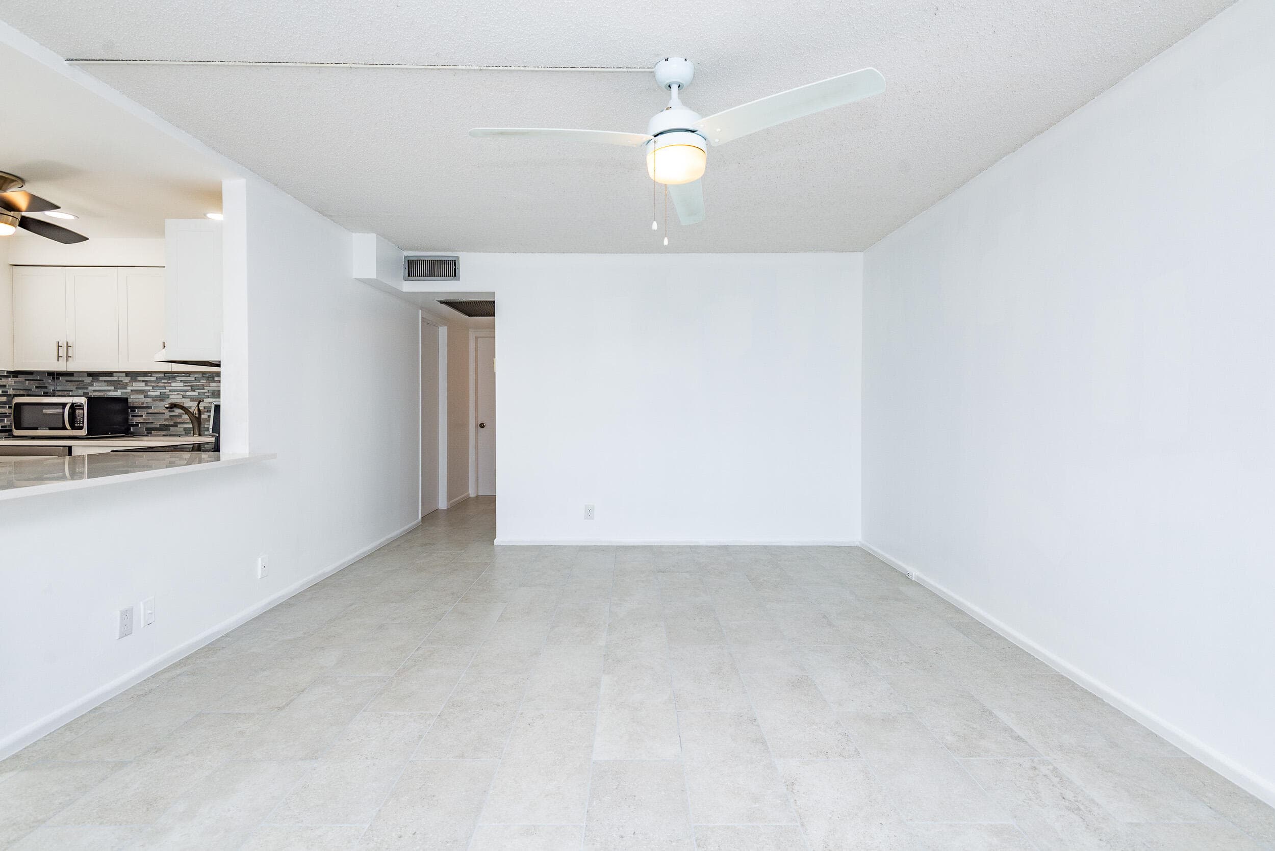 67 Fanshaw B 670, Boca Raton, FL 33434 — photo 33 of 37