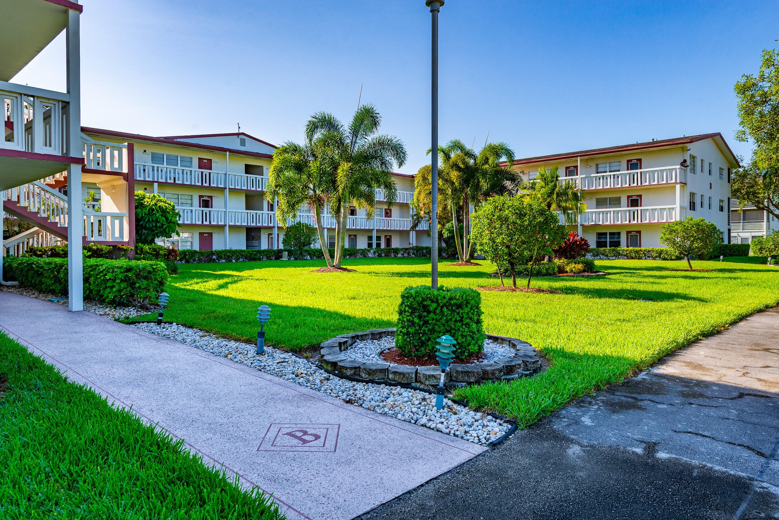 67 Fanshaw B 670, Boca Raton, FL 33434 — photo 31 of 42