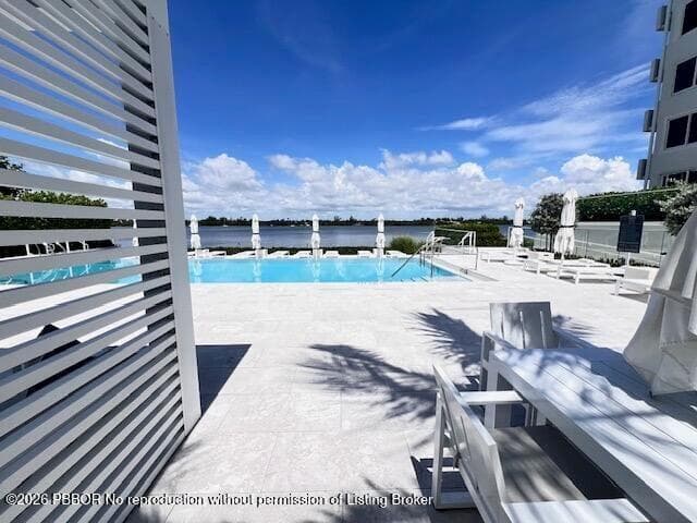 2773 S Ocean Boulevard 414, Palm Beach, FL 33480 — photo 18 of 33