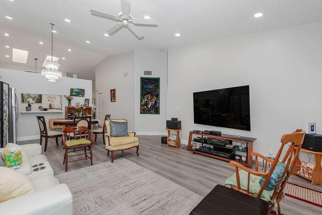 3459 Inverrary W 3459, Lauderhill, FL 33319 — photo 4 of 30