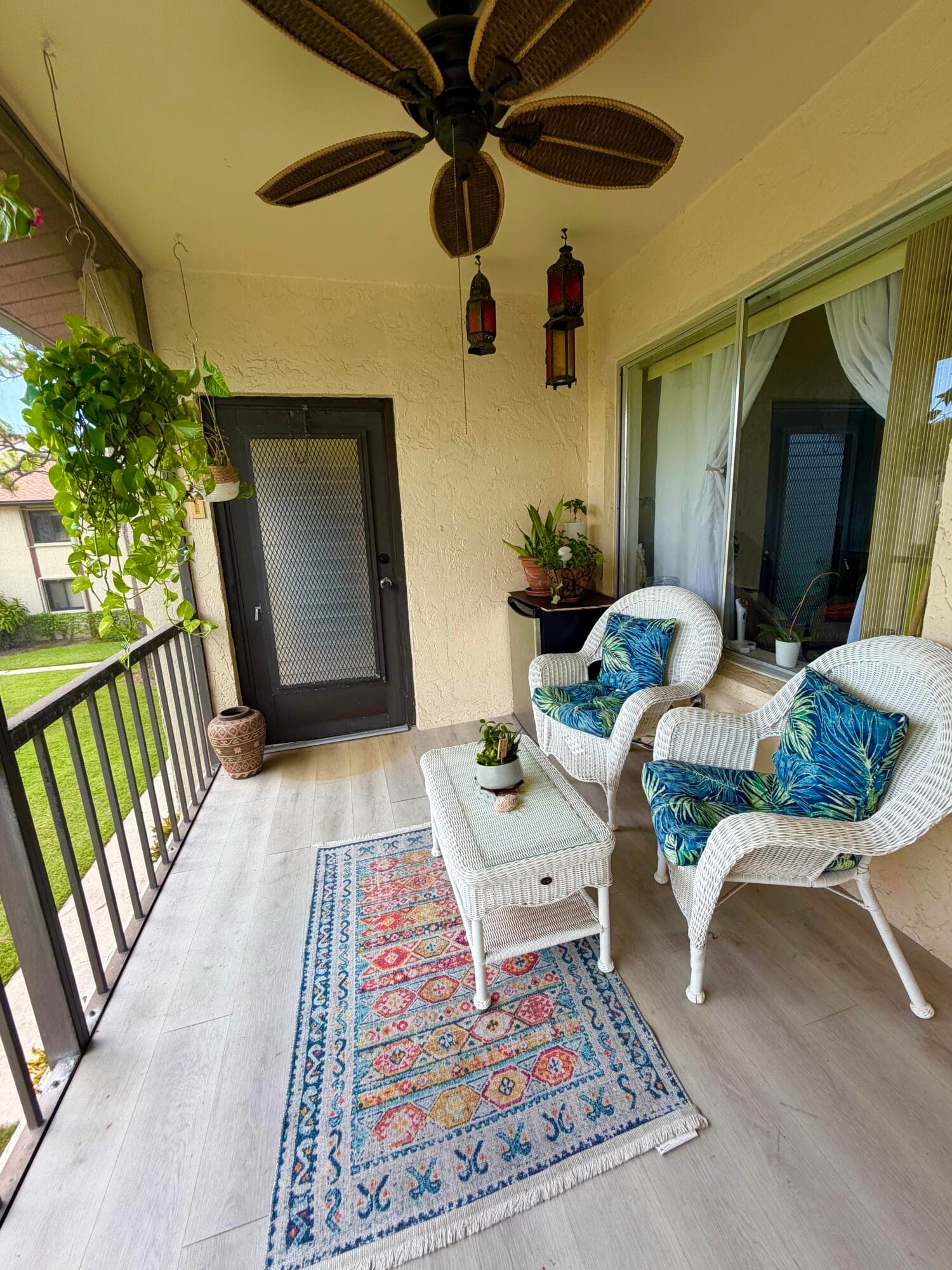 301 Knotty Pine Circle B-2, Greenacres, FL 33463 — photo 5 of 41