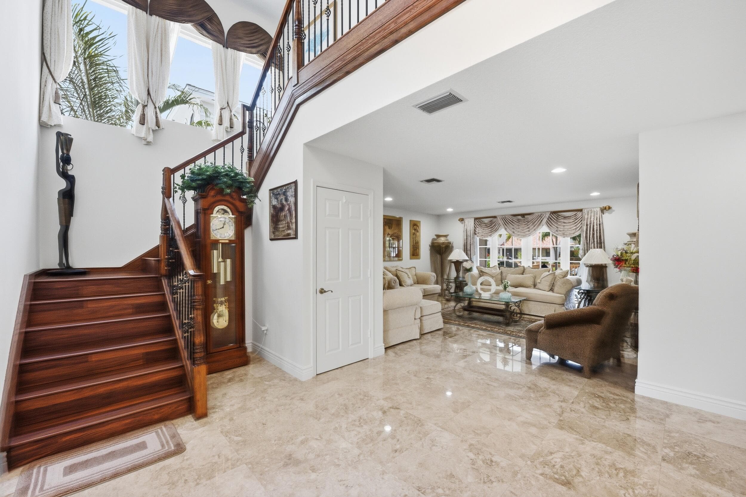 1548 SW 5th Avenue, Boca Raton, FL 33432 — photo 10 of 84