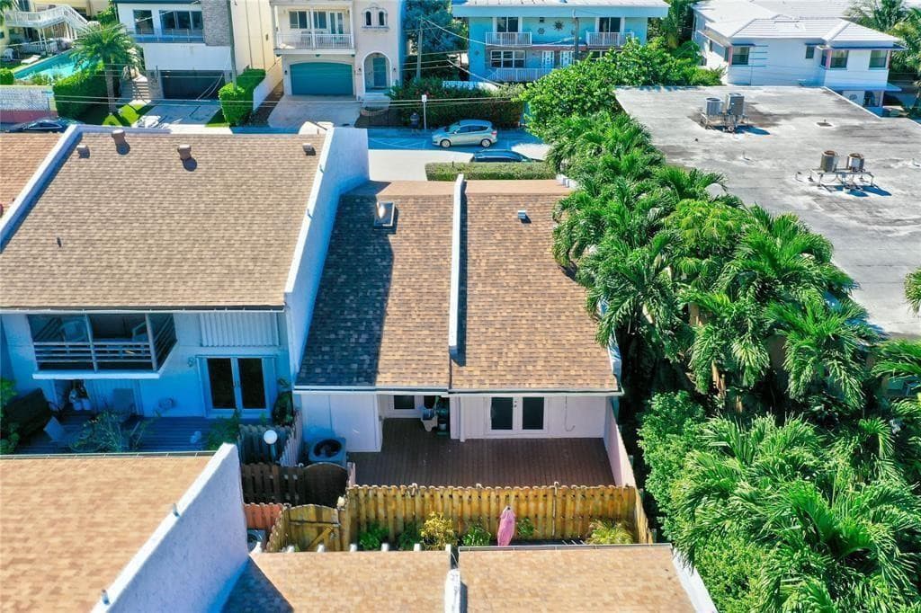 321 Jackson Street 5, Hollywood, FL 33019 — photo 4 of 36