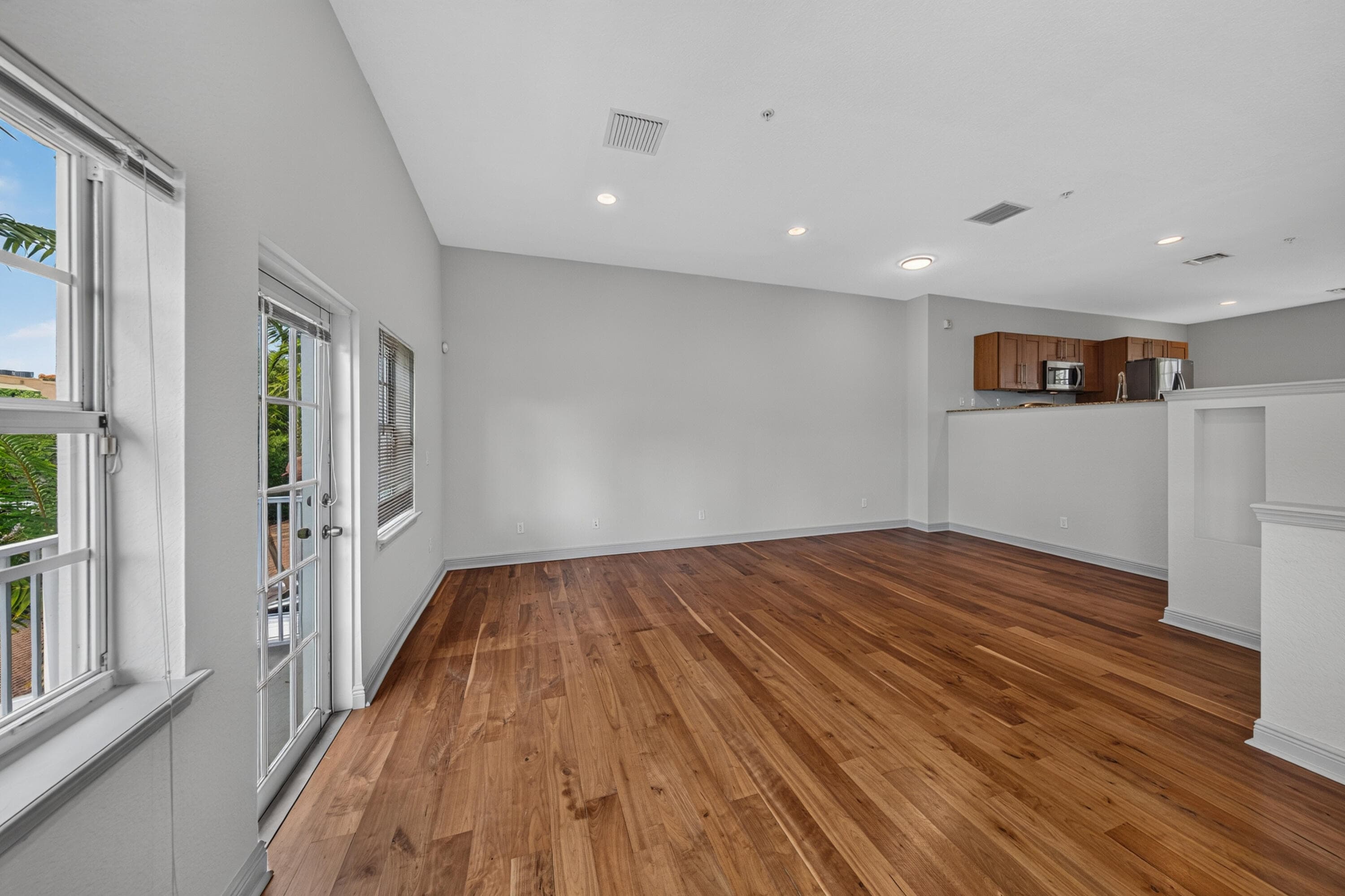 2700 NE 8th Avenue, Wilton Manors, FL 33334 — photo 40 of 64