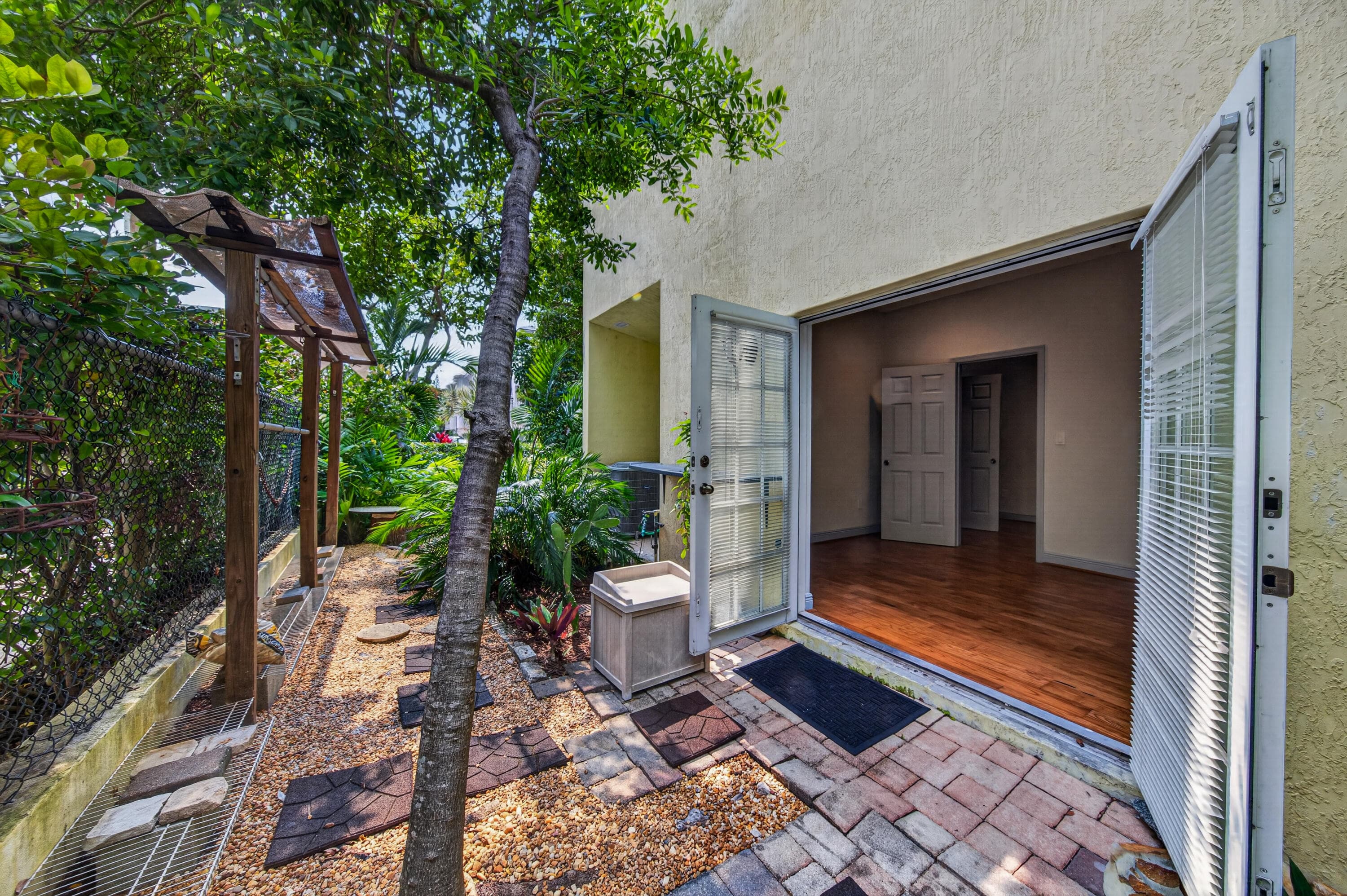 2700 NE 8th Avenue, Wilton Manors, FL 33334 — photo 27 of 64