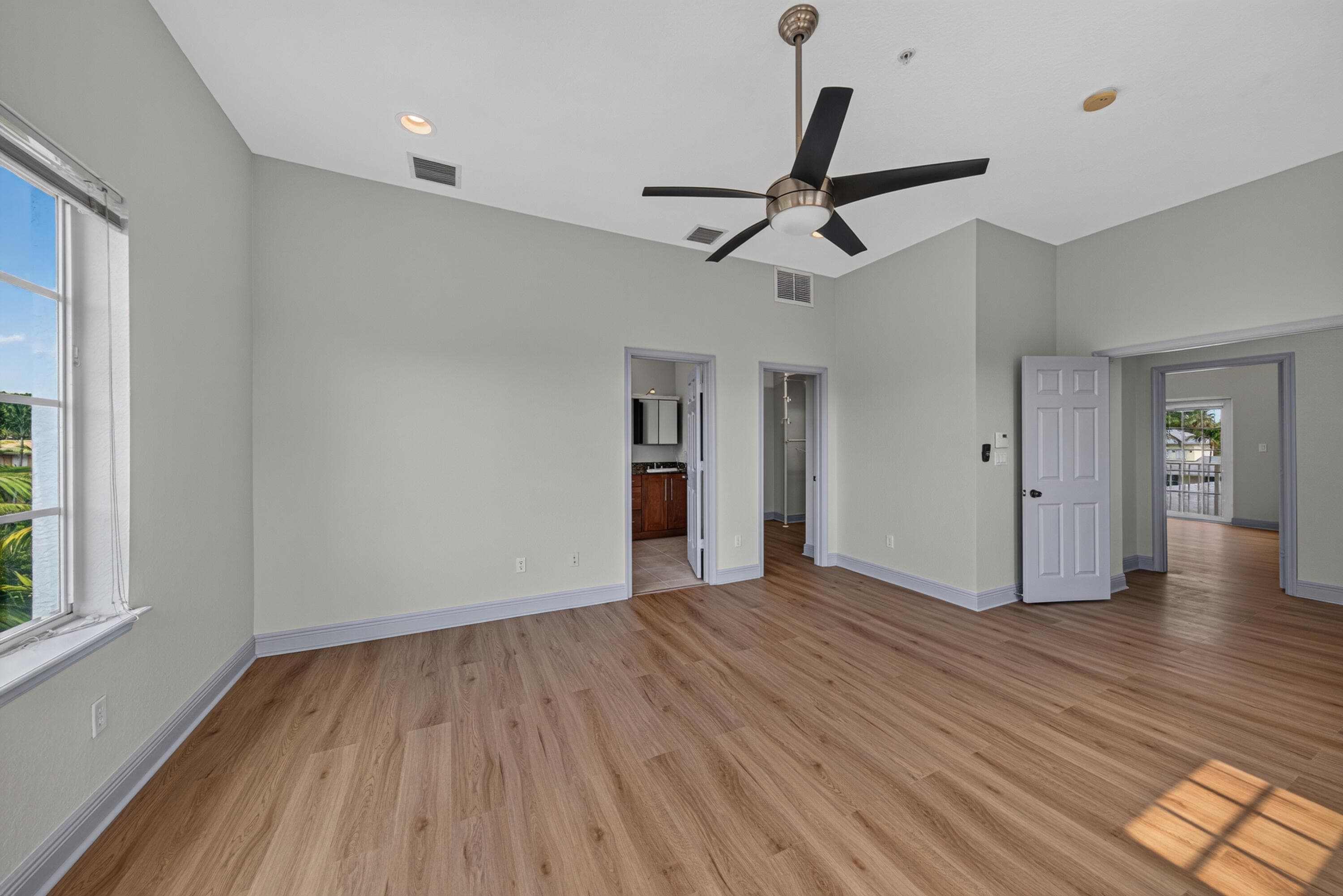 2700 NE 8th Avenue, Wilton Manors, FL 33334 — photo 51 of 64