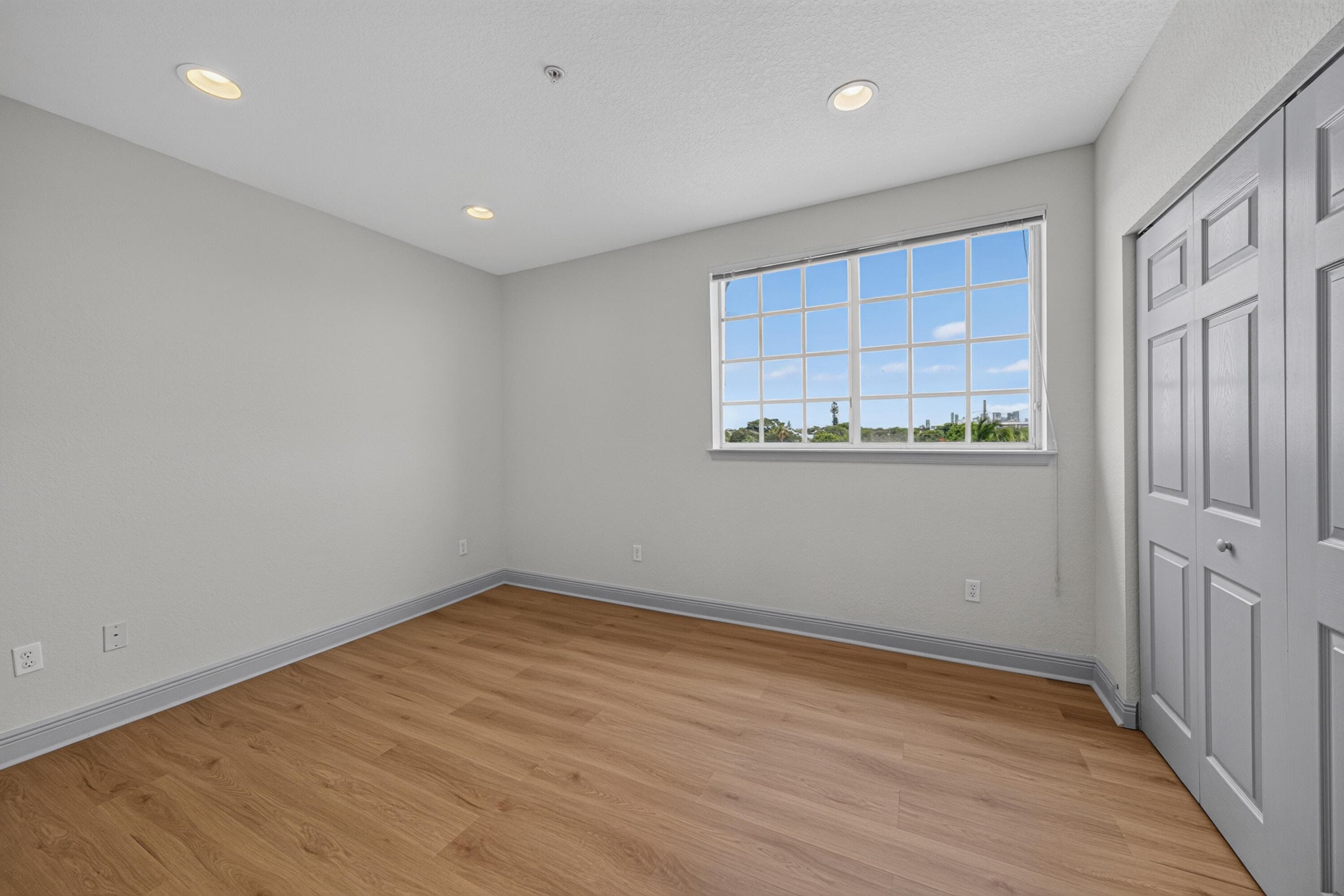 2700 NE 8th Avenue, Wilton Manors, FL 33334 — photo 23 of 64