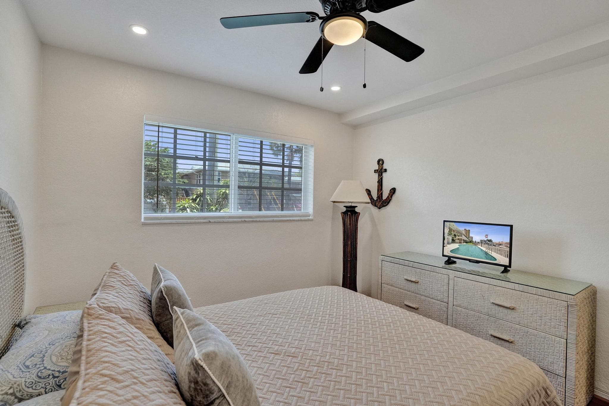 2866 NE 30th Street 4, Fort Lauderdale, FL 33306 — photo 22 of 52