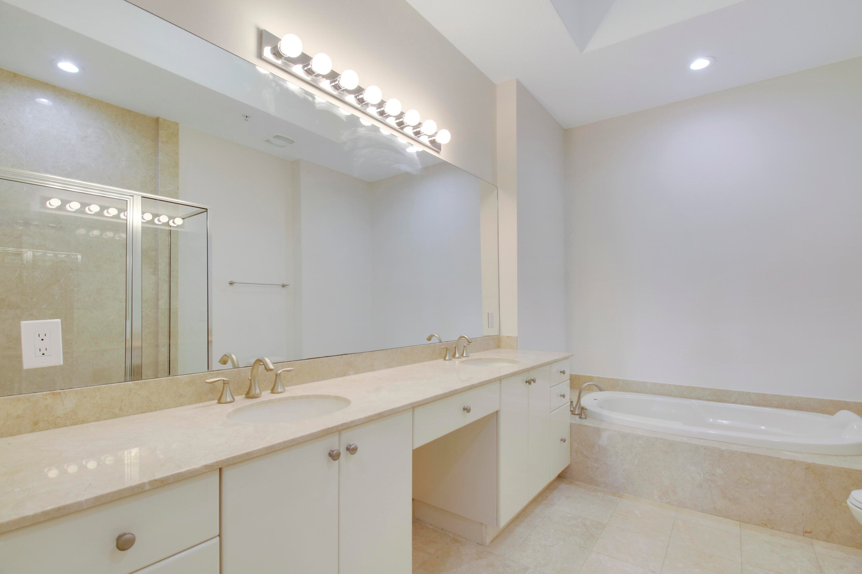 701 S Olive Avenue 316, West Palm Beach, FL 33401 — photo 31 of 41