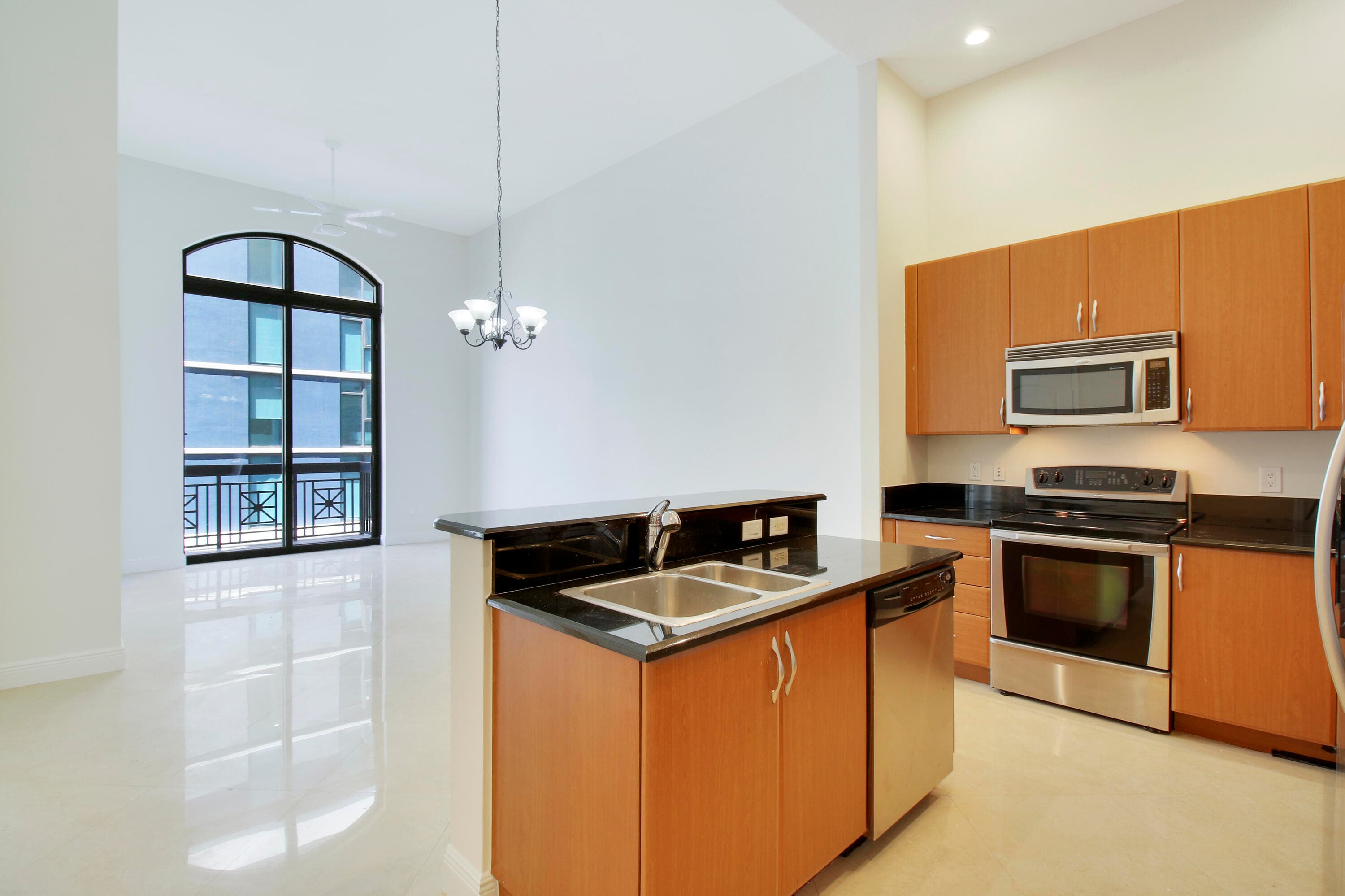 701 S Olive Avenue 316, West Palm Beach, FL 33401 — photo 2 of 41
