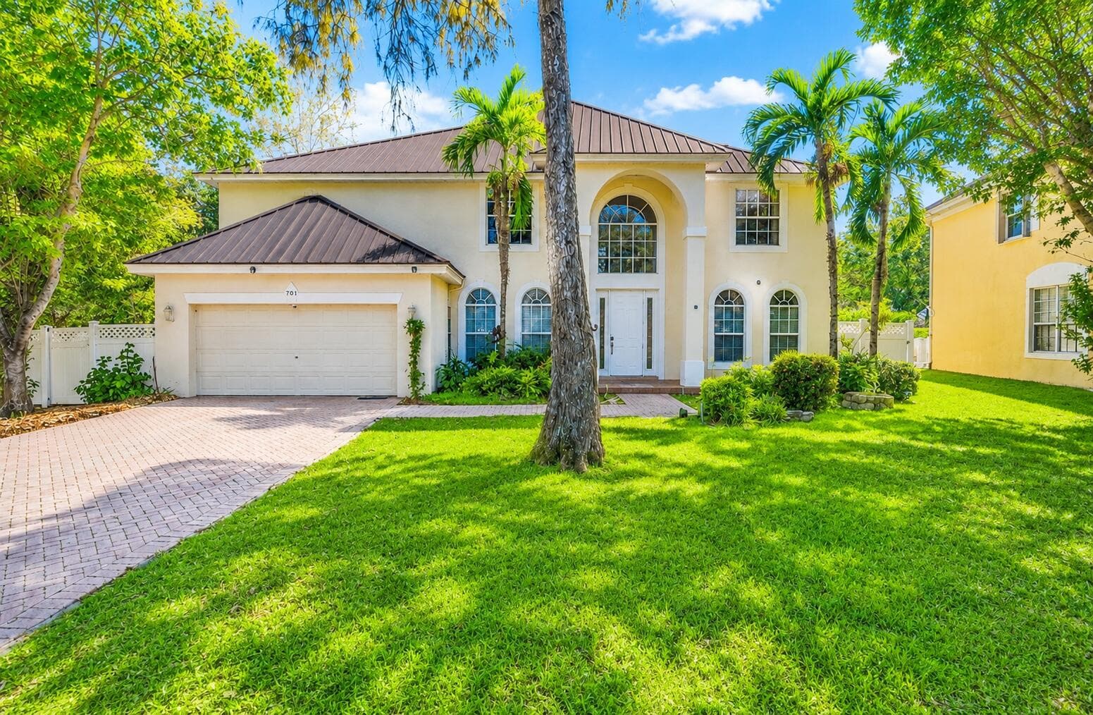 9526 NW 52nd Place, Coral Springs, FL 33076 — photo 1 of 34