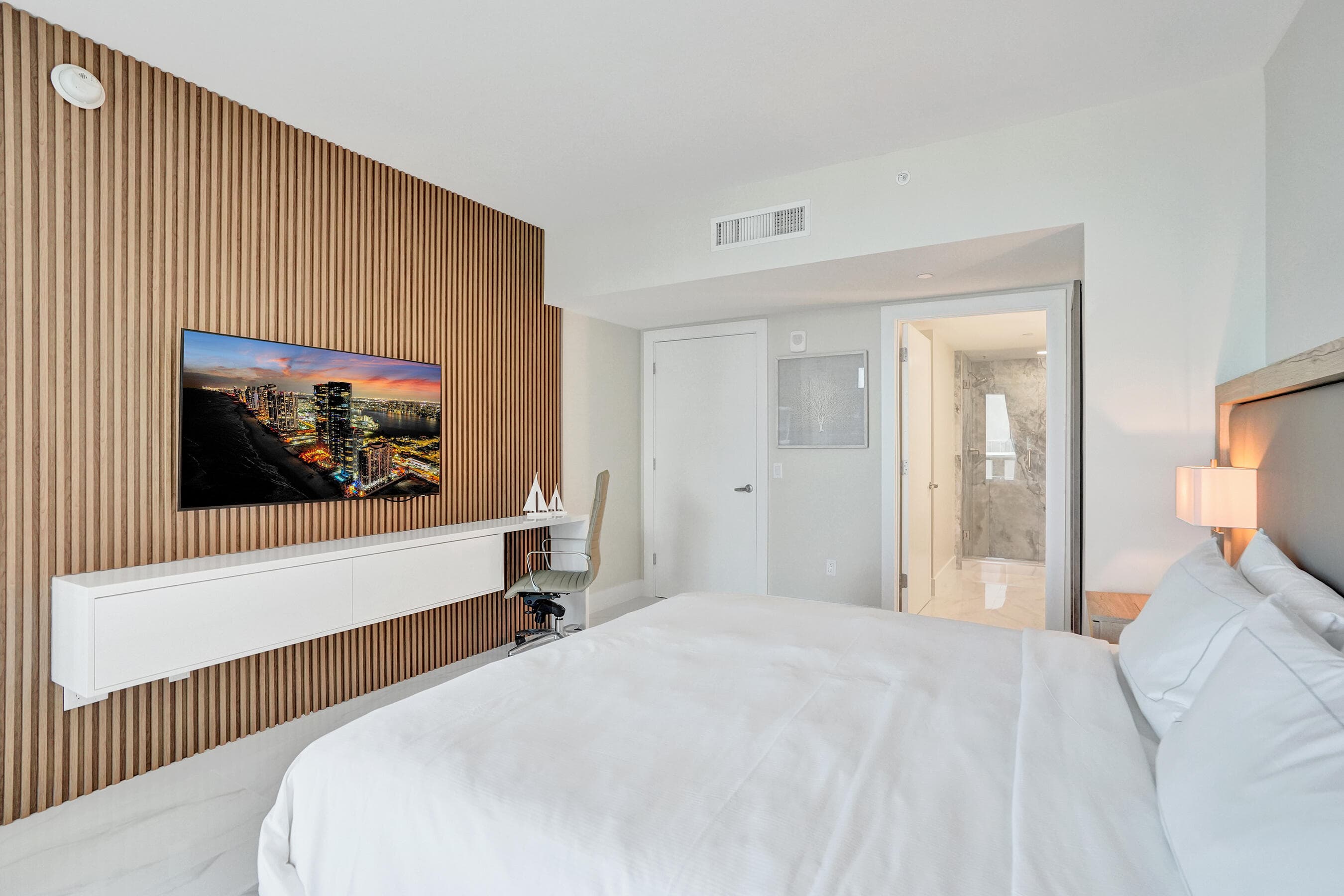 505 N Fort Lauderdale Beach Boulevard N 2500, Fort Lauderdale, FL 33304 — photo 94 of 171