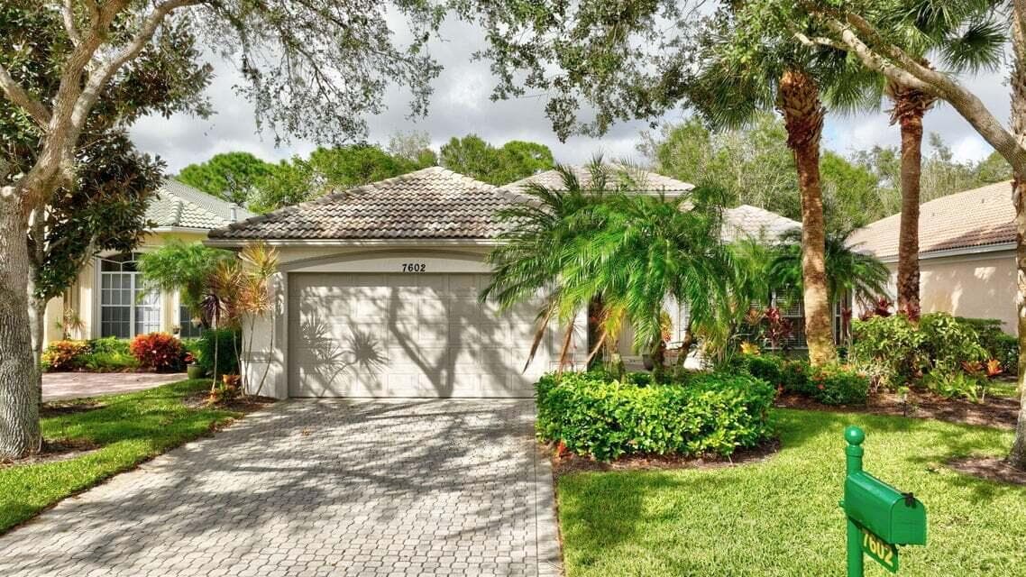 7602 Greenbrier Circle, Port St. Lucie, FL 34986 — photo