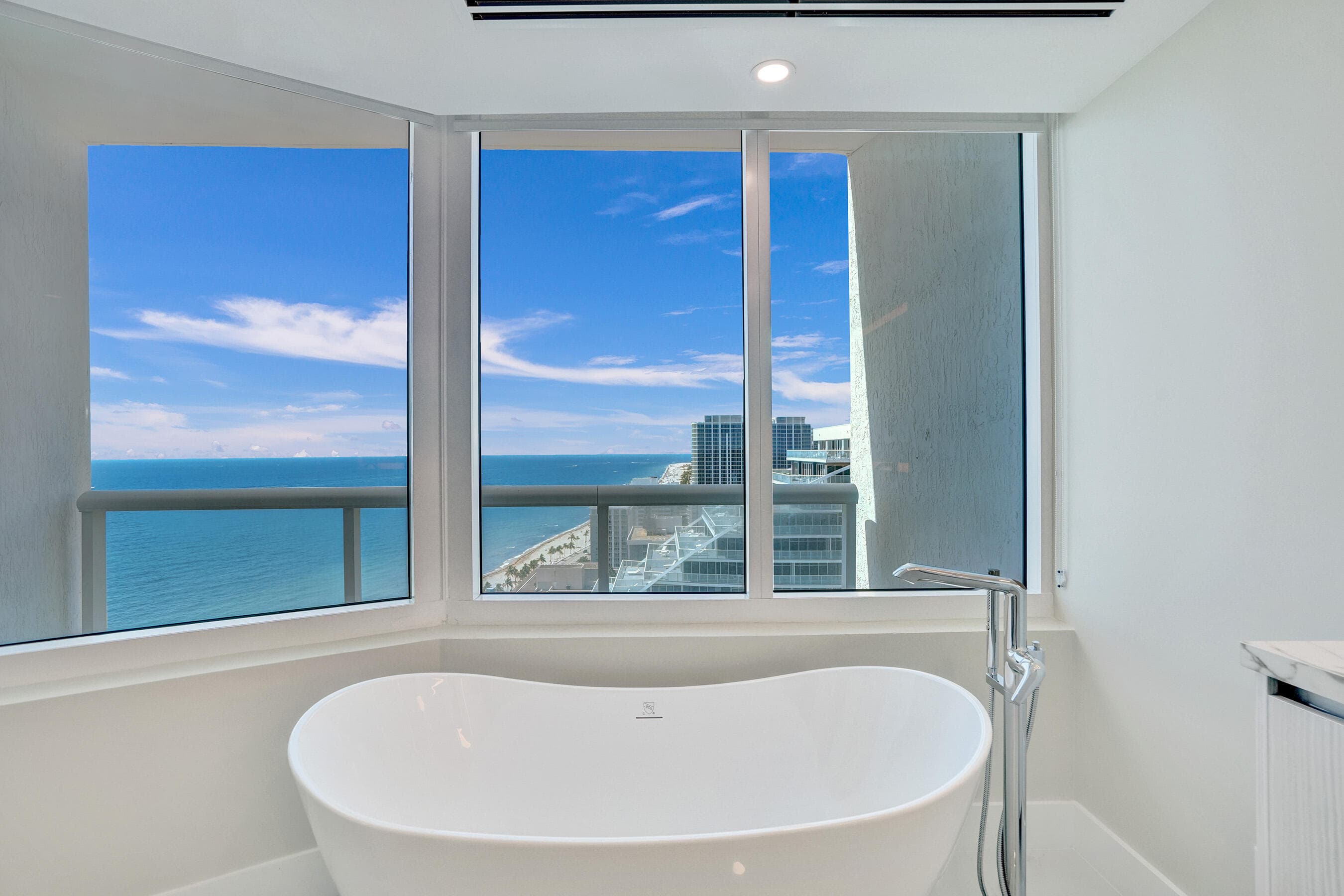 505 N Fort Lauderdale Beach Boulevard N 2500, Fort Lauderdale, FL 33304 — photo 14 of 171