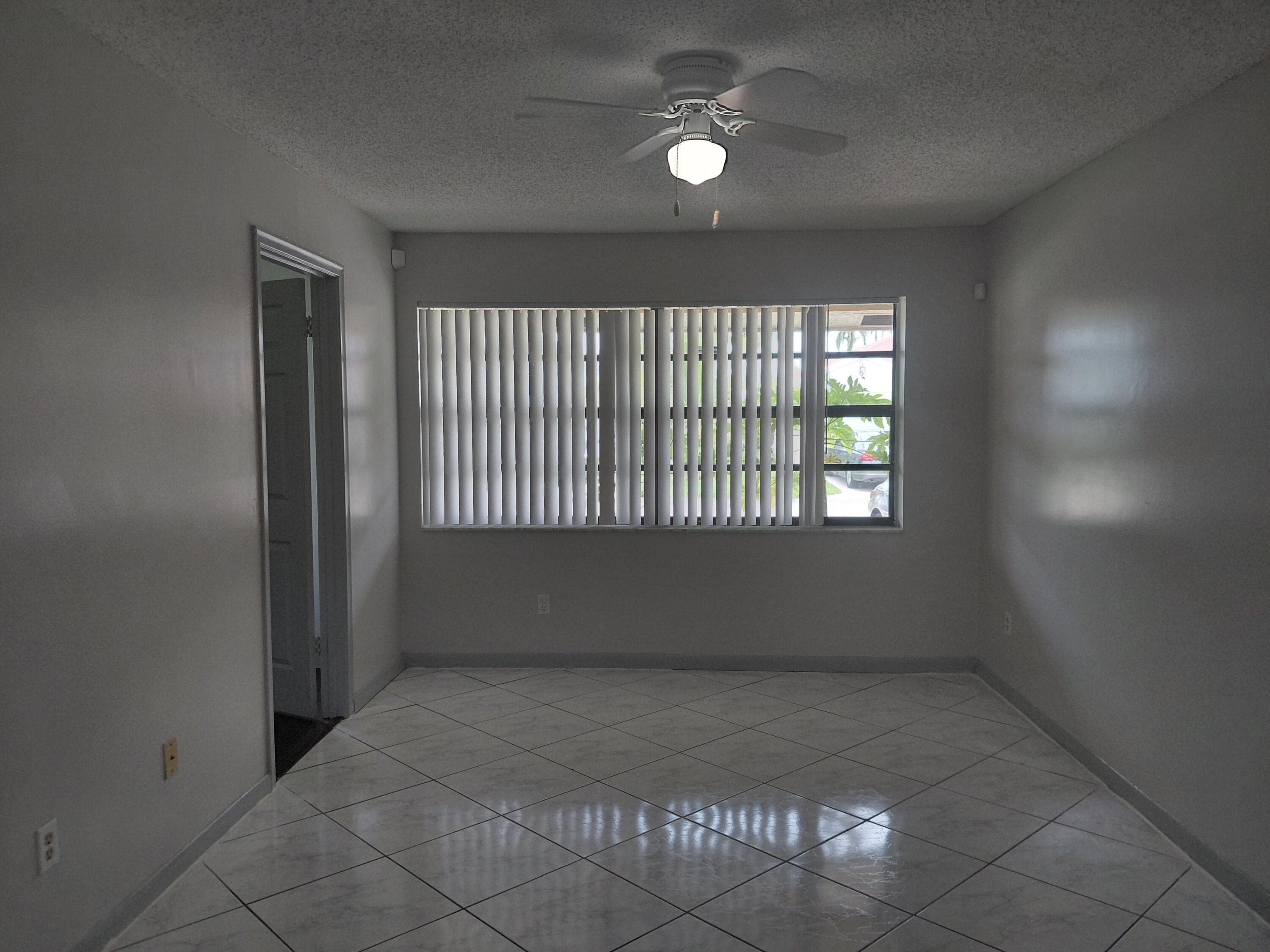 1322 Pines Lane, West Palm Beach, FL 33415 — photo 7 of 37