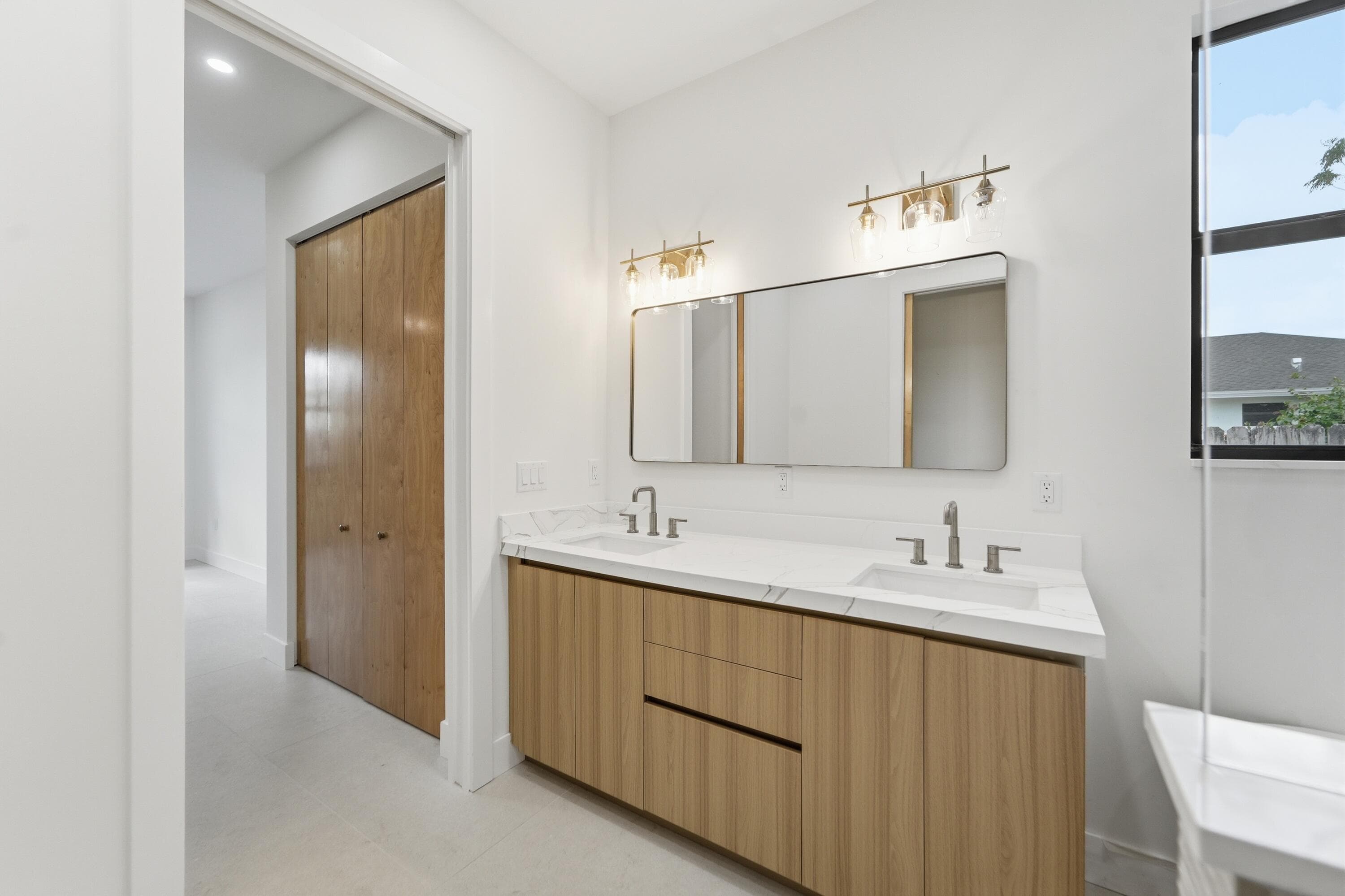 710 Talladega Street, West Palm Beach, FL 33405 — photo 14 of 29