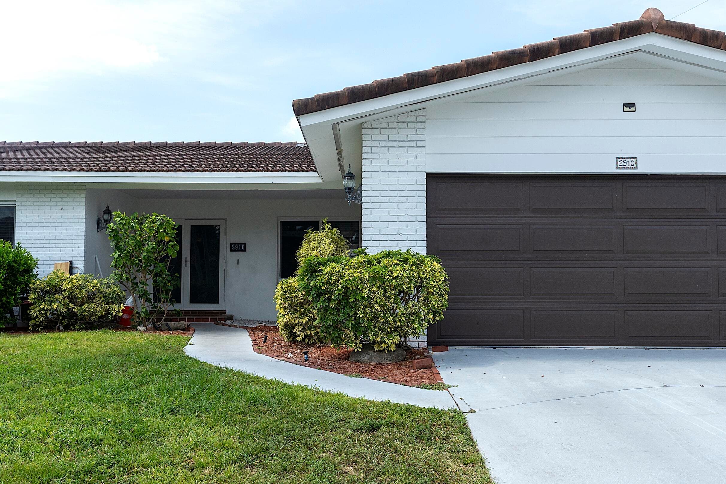 2910 NE 40th Court, Lighthouse Point, FL 33064 — photo 6 of 49