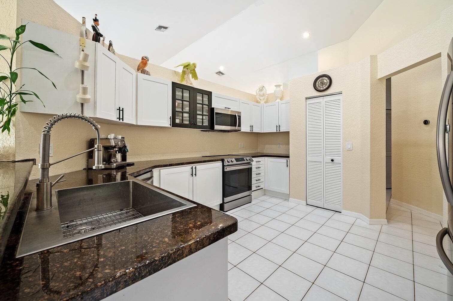 4080 NW 83rd Lane, Coral Springs, FL 33065 — photo 18 of 44