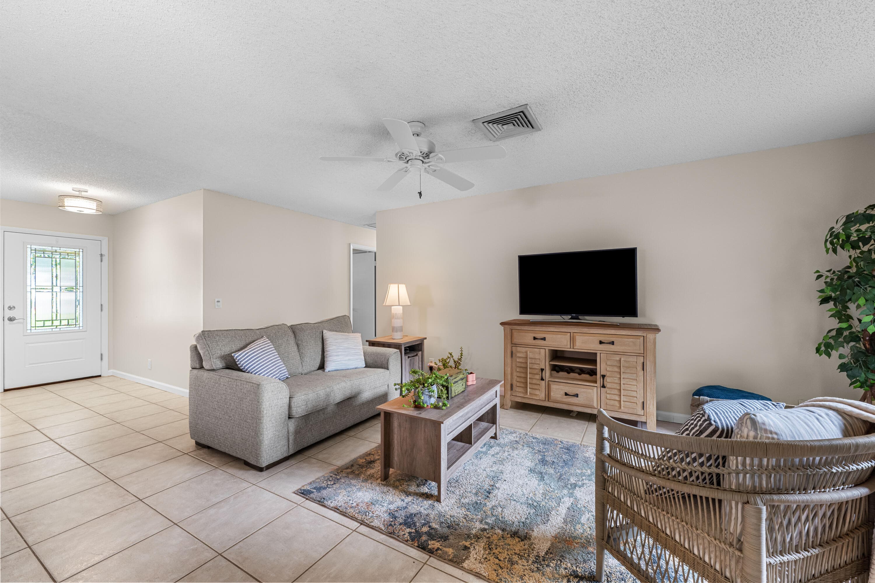 8974 SE Bobo Court, Hobe Sound, FL 33455 — photo 3 of 29