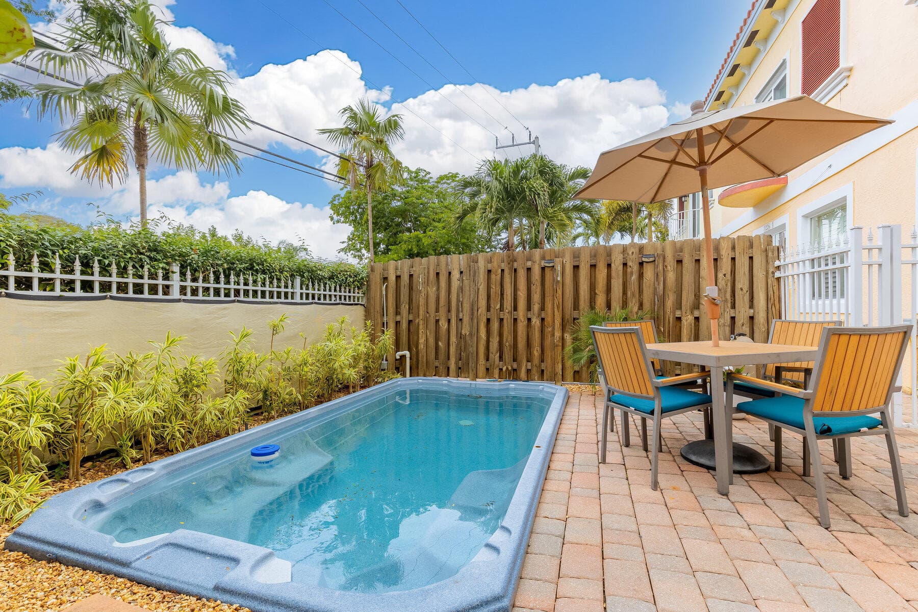 1224 NE 18th Avenue 1, Fort Lauderdale, FL 33304 — photo 23 of 43