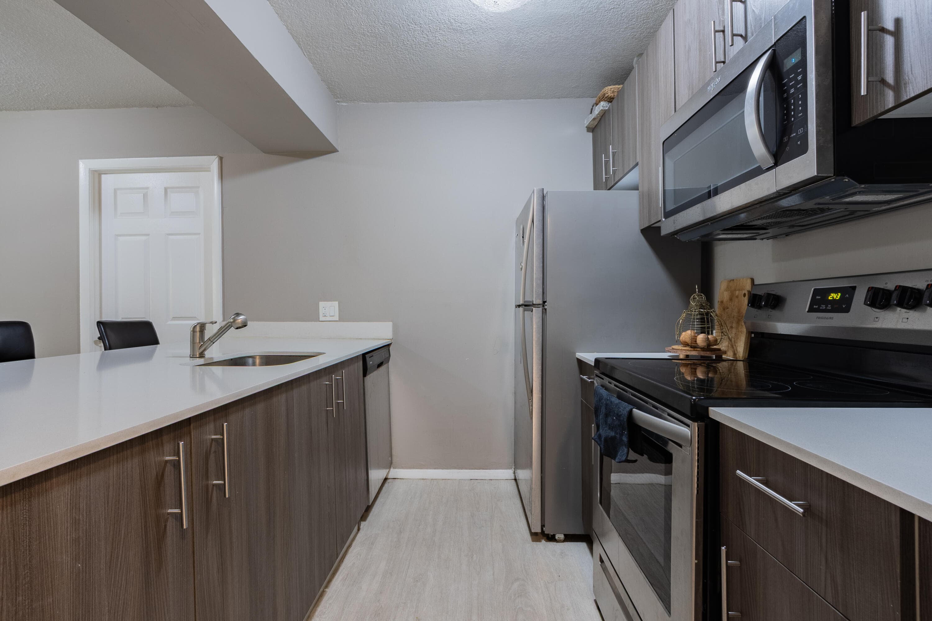 8100 Geneva Court 238, Doral, FL 33166 — photo