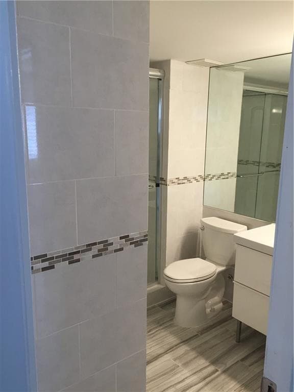 331 Lakeview Drive 201, Weston, FL 33326 — photo 11 of 29