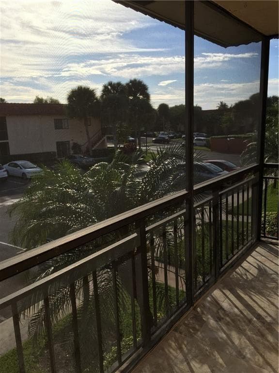 331 Lakeview Drive 201, Weston, FL 33326 — photo 25 of 29