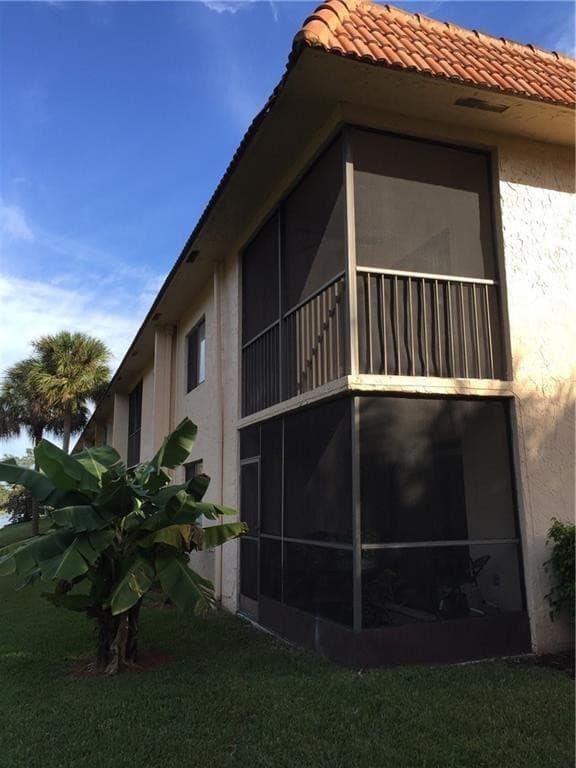 331 Lakeview Drive 201, Weston, FL 33326 — photo 27 of 29