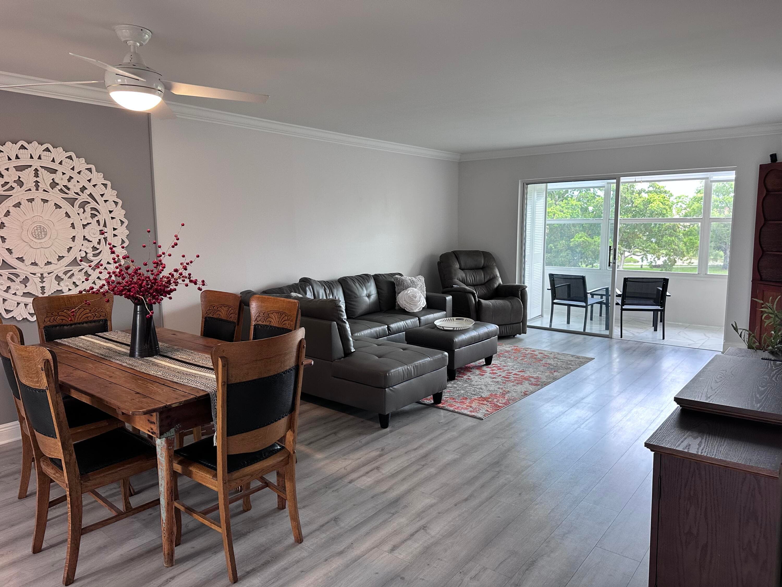 9300 Sunrise Lakes Boulevard 309, Sunrise, FL 33322 — photo 17 of 49