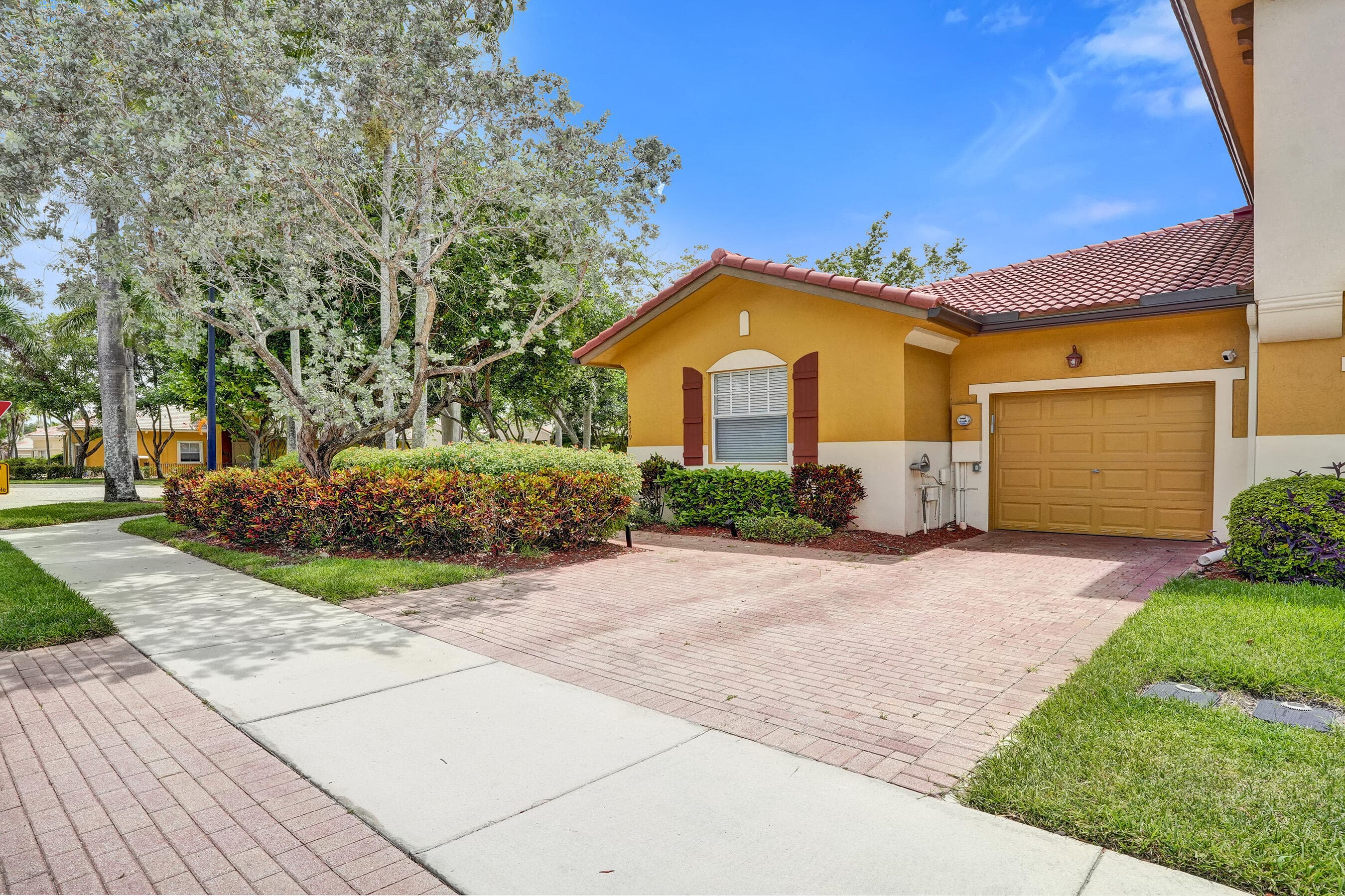 5779 NW 120th Avenue, Coral Springs, FL 33076 — photo