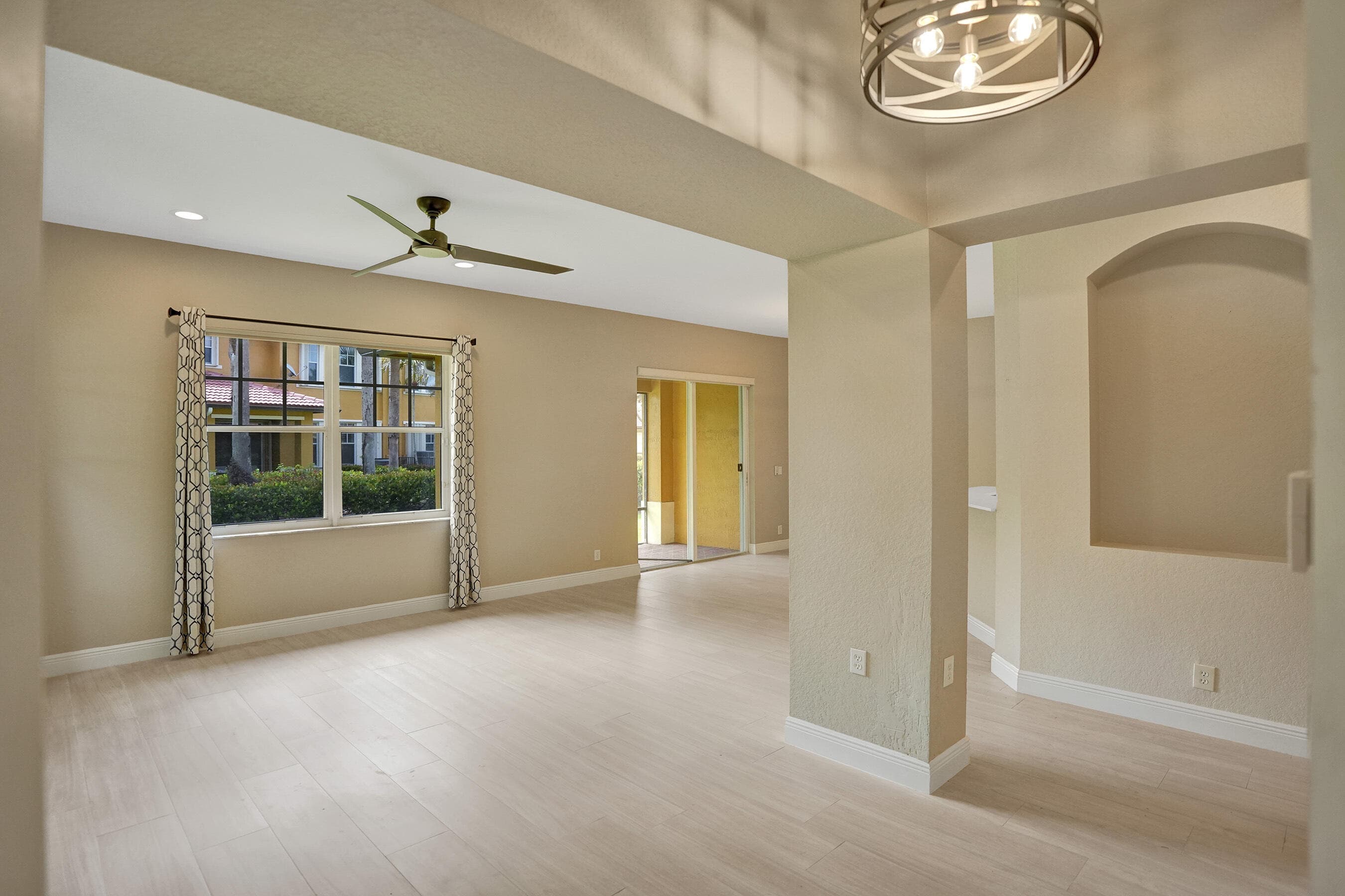 5779 NW 120th Avenue, Coral Springs, FL 33076 — photo 6 of 42