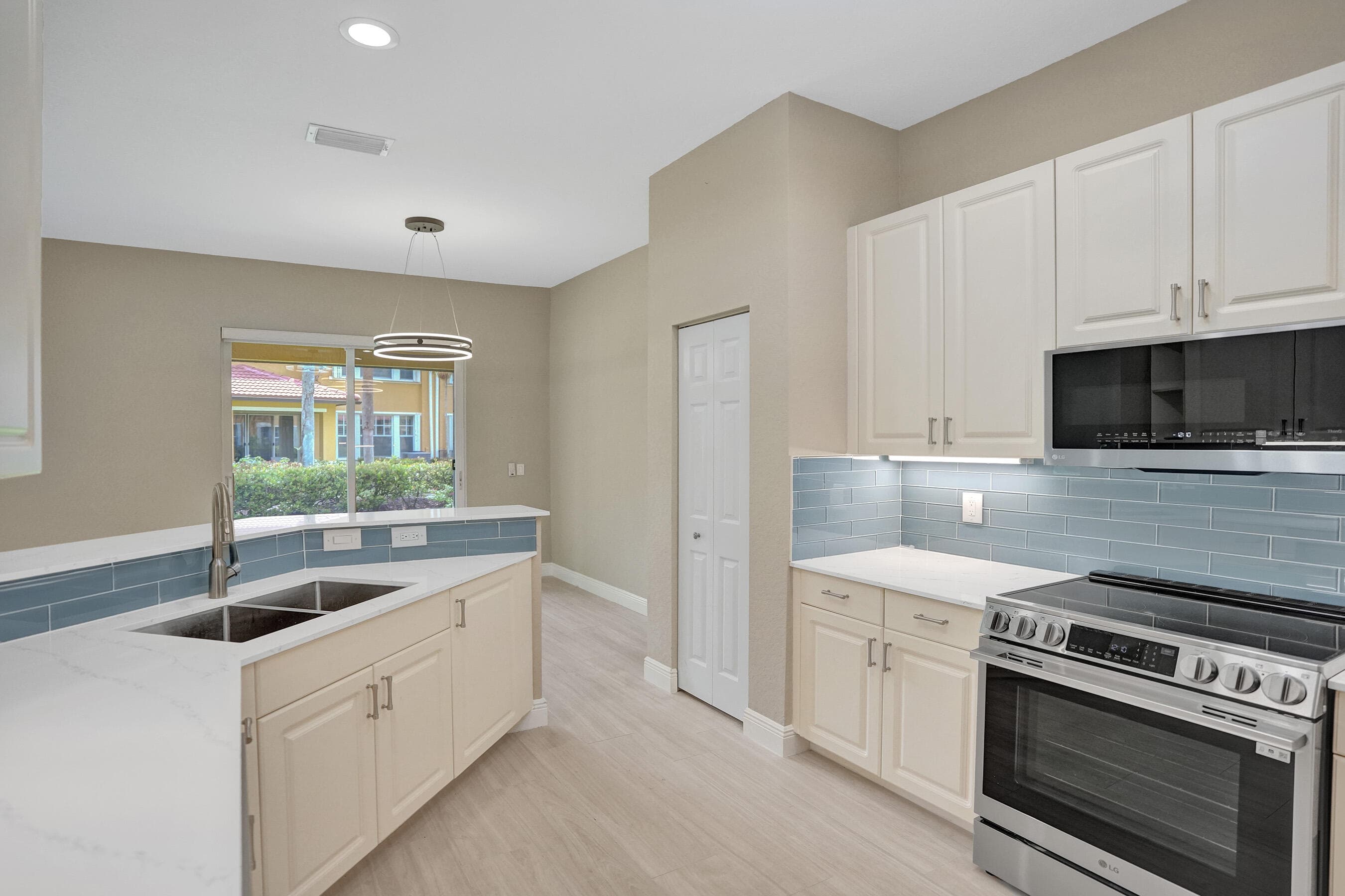 5779 NW 120th Avenue, Coral Springs, FL 33076 — photo 13 of 42