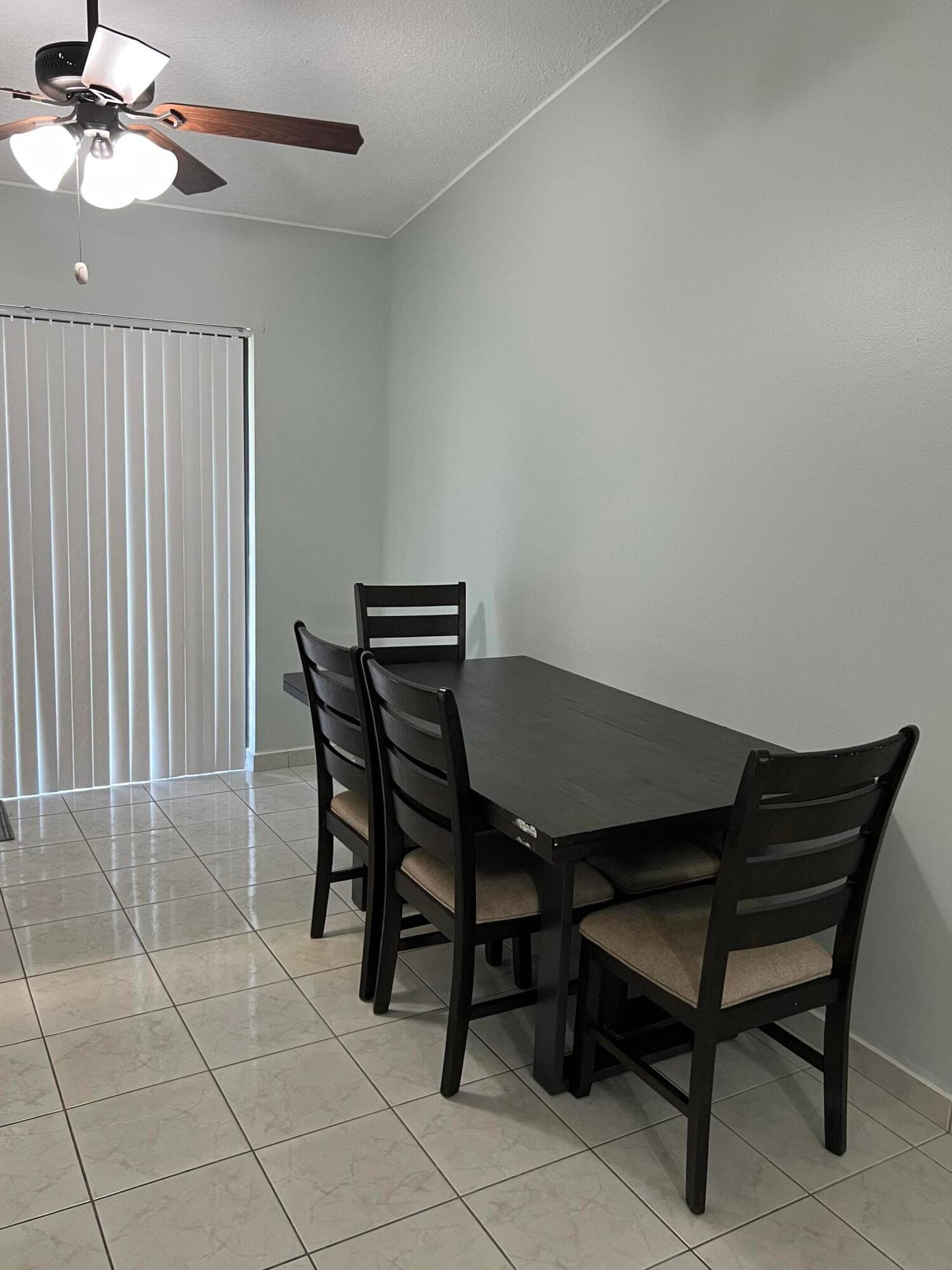 8511 NW 8th Street, Pembroke Pines, FL 33024 — photo 8 of 31