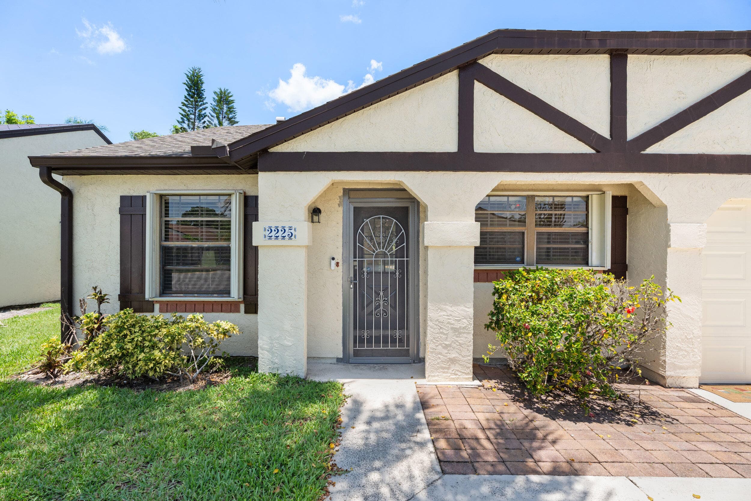 2225 SE Barrington Street, FL 34952 — photo 3 of 29