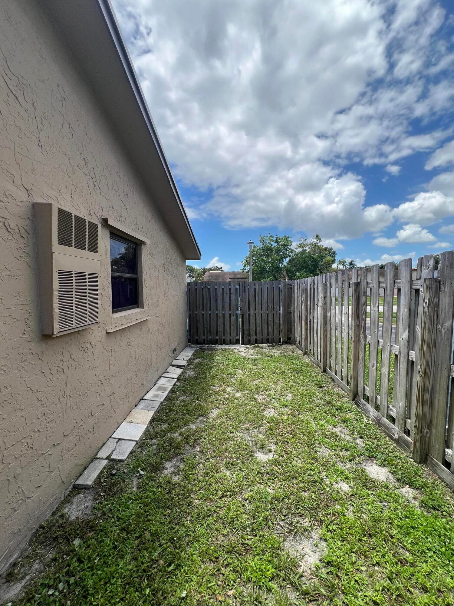 8511 NW 8th Street, Pembroke Pines, FL 33024 — photo 30 of 31